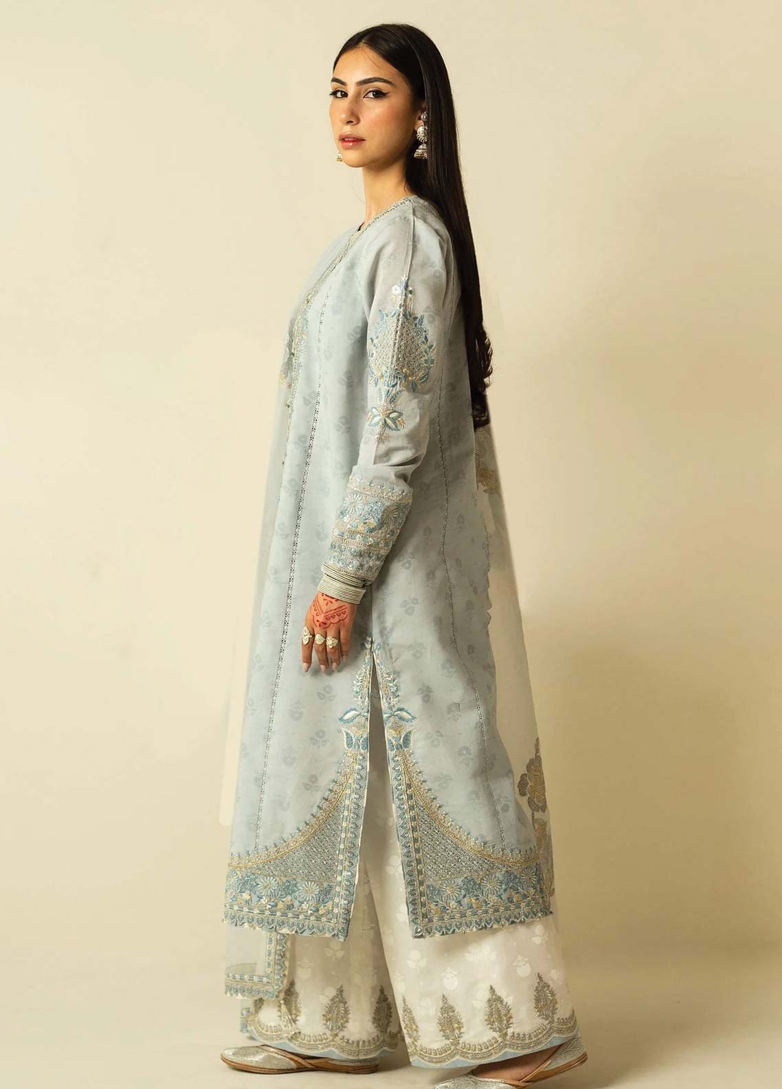 D#01 Zara Shahjahan Emb Lawn Collection 623 V-2 D#01 Zara Shahjahan Emb Lawn Collection 623 V-2