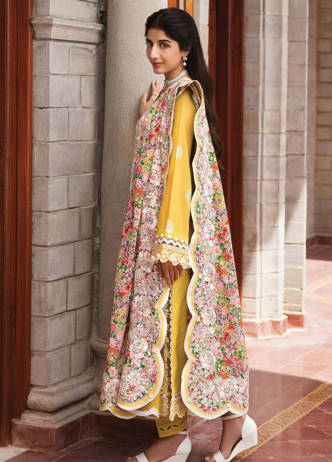 D#01 Zaha By Khadija Shah Festive Emb Lawn Collection 623 D#01 Zaha By Khadija Shah Festive Emb Lawn Collection 623