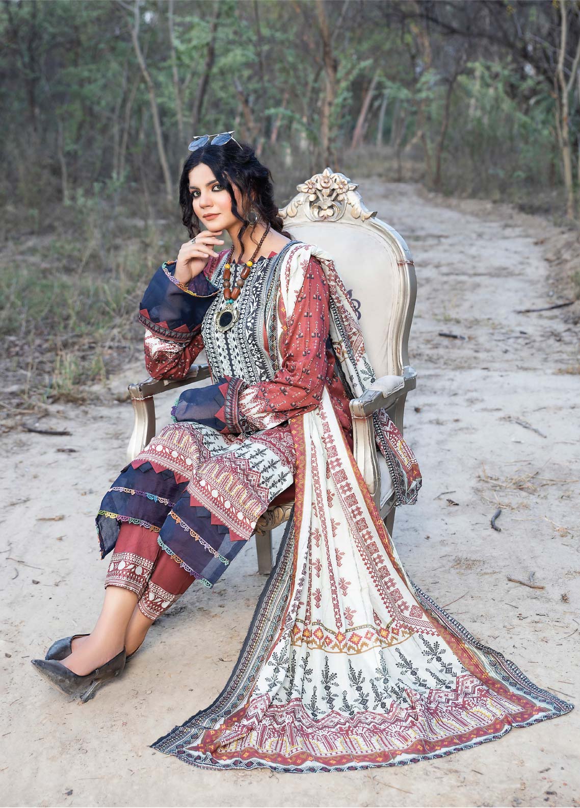 D#03 Ain Alif Digital Printed Lawn Collection 623 D#03 Ain Alif Digital Printed Lawn Collection 623