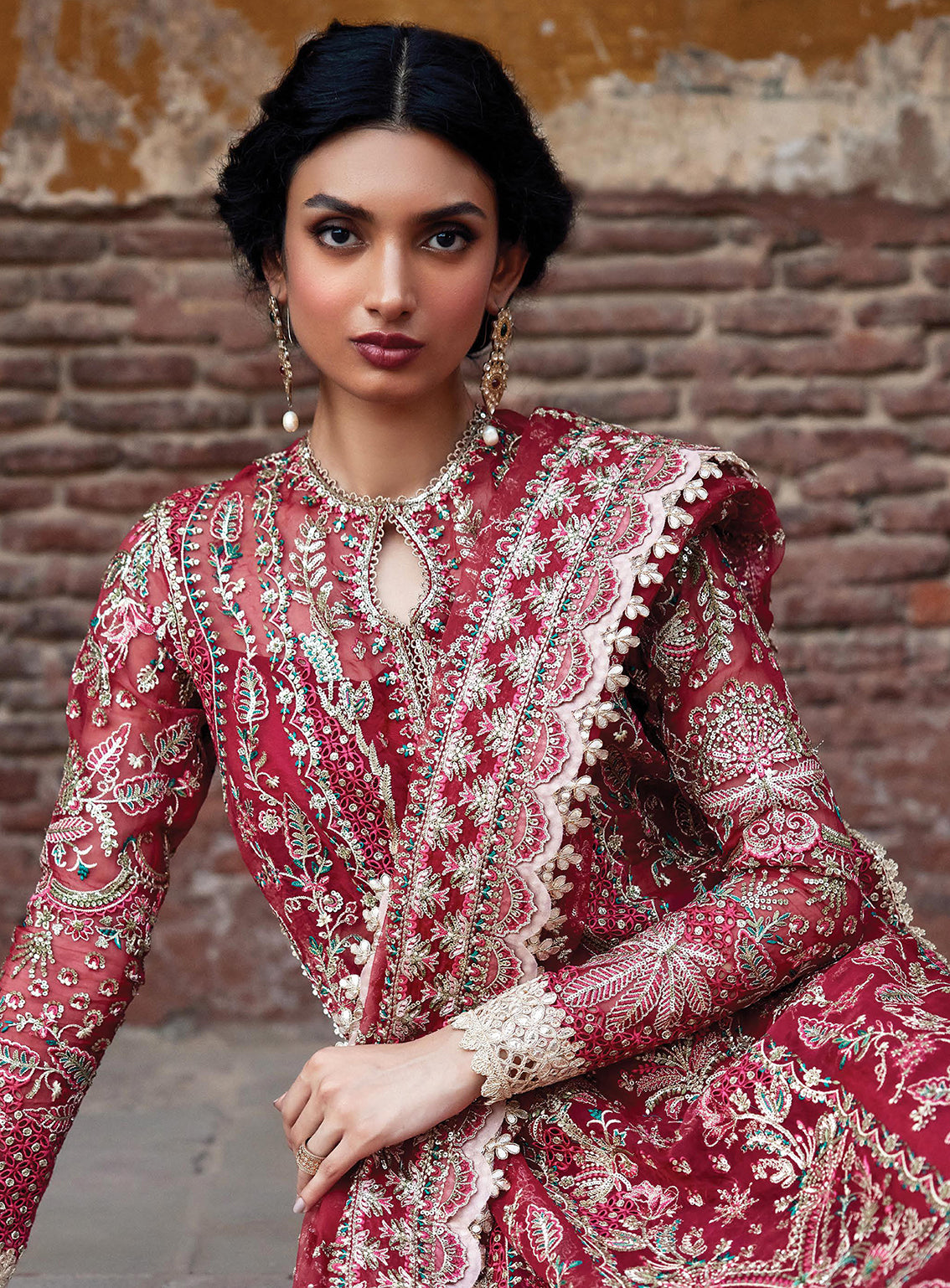 Afrozeh Embroidered Organza Unstitched 3 Piece Suit - 05 Afrozeh Embroidered Organza Unstitched 3 Piece Suit - 05