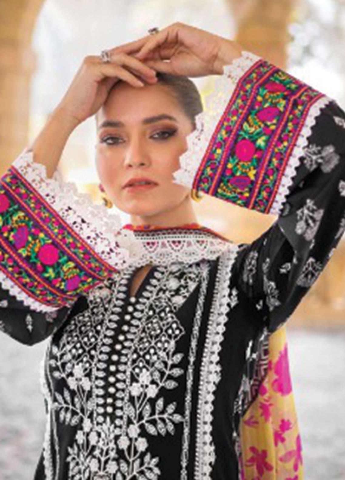 D#5A Zainab Chottani Luxury Emb Lawn Collection 623 D#5A Zainab Chottani Luxury Emb Lawn Collection 623