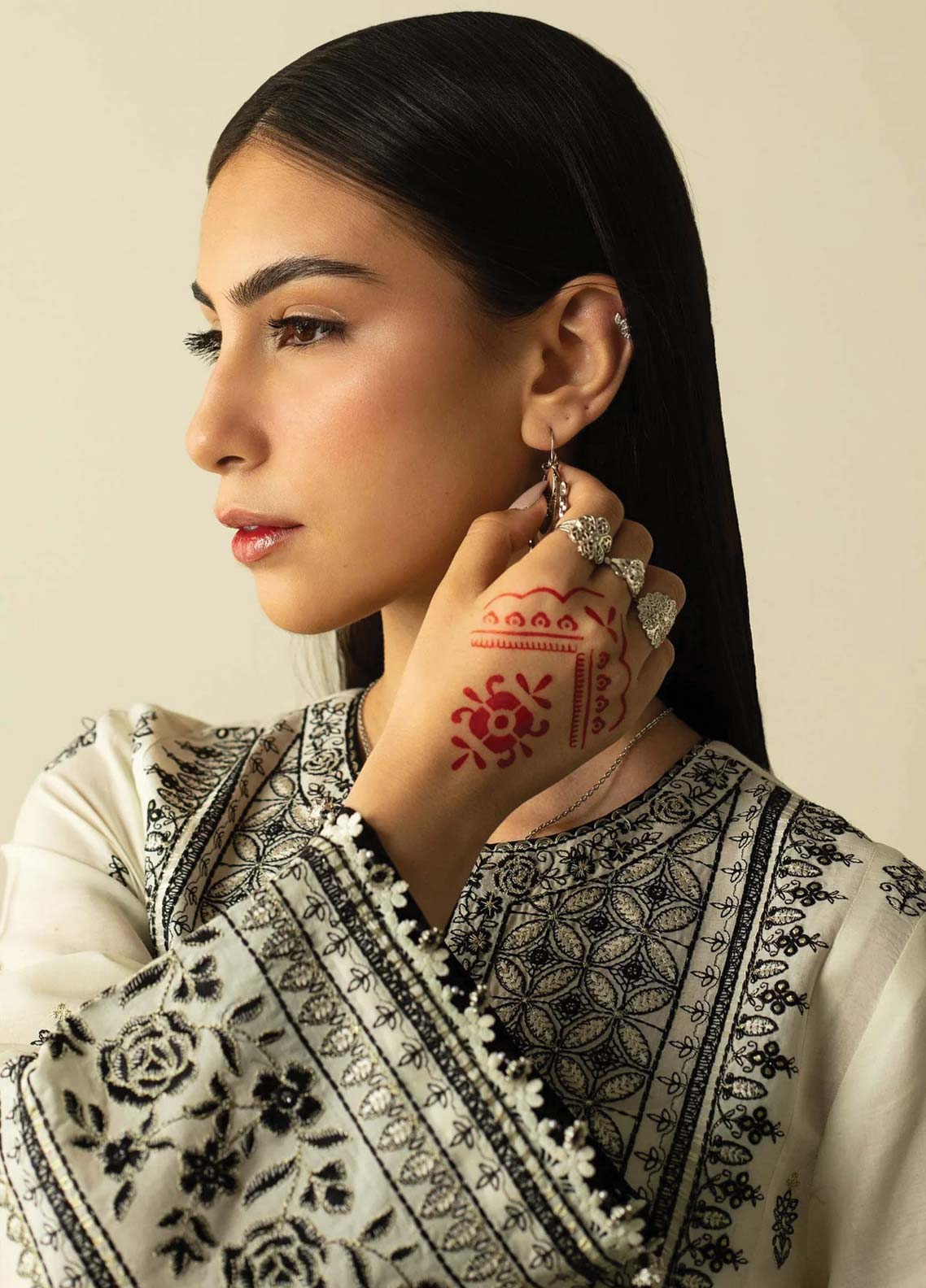 D#05 Zara Shahjahan Emb Lawn Collection 623 V-2 D#05 Zara Shahjahan Emb Lawn Collection 623 V-2