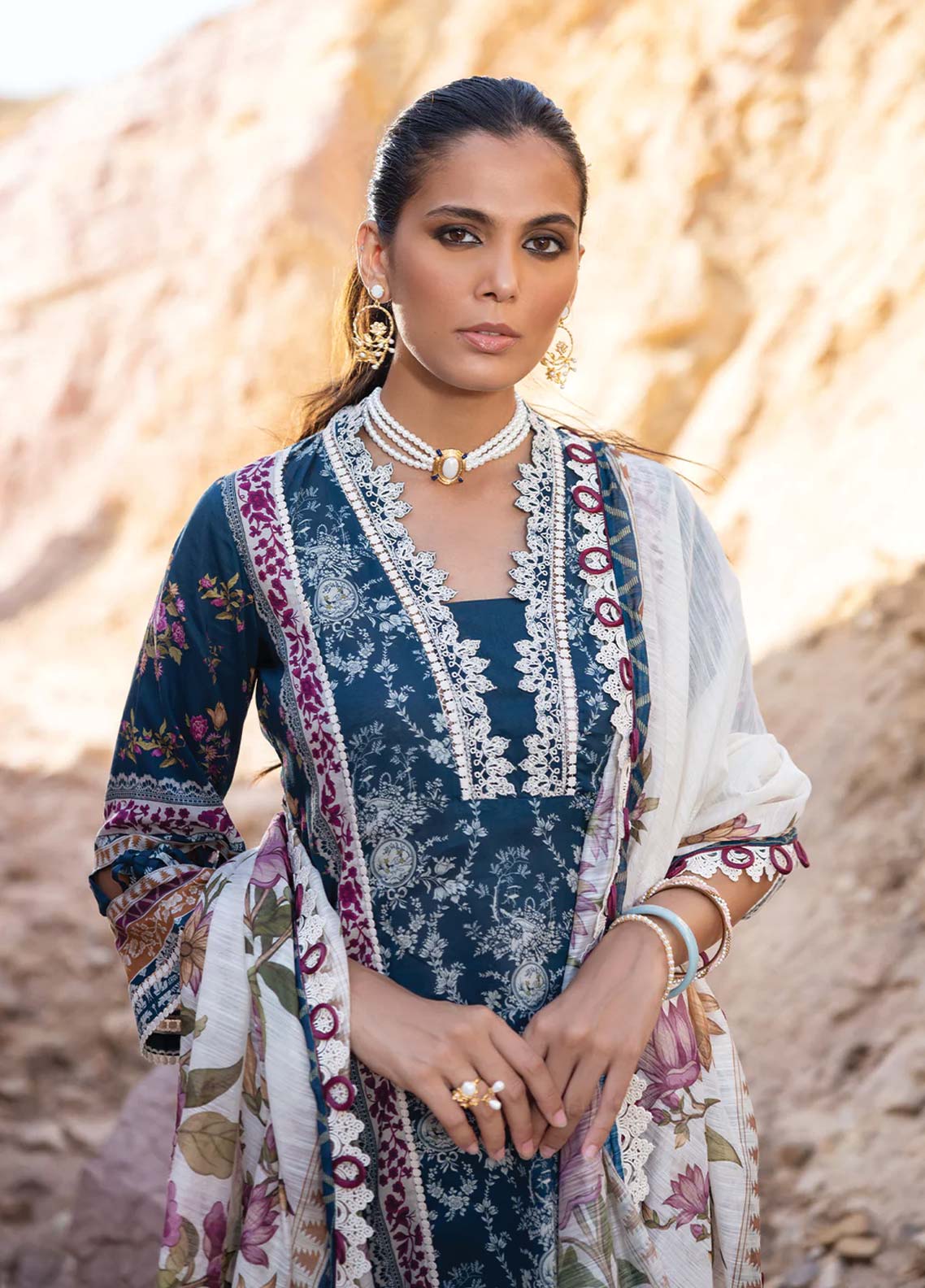 D#7A Elaf Signature Emb Lawn Collection 623 D#7A Elaf Signature Emb Lawn Collection 623