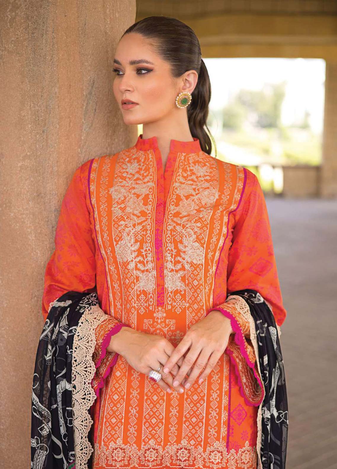 D#7B Zainab Chottani Luxury Emb Lawn Collection 623 D#7B Zainab Chottani Luxury Emb Lawn Collection 623