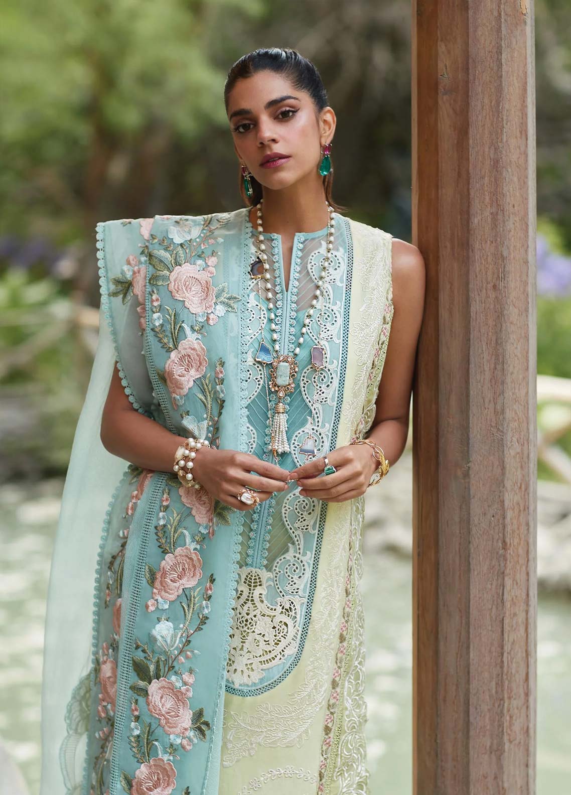 D#6A Crimson Luxury Emb Lawn Collection 623 D#6A Crimson Luxury Emb Lawn Collection 623