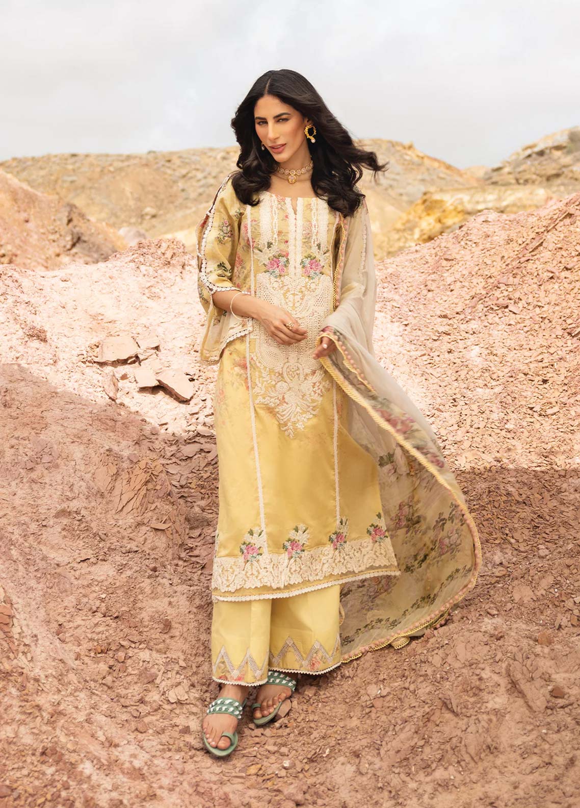 D#2B Elaf Signature Emb Lawn Collection 623 D#2B Elaf Signature Emb Lawn Collection 623