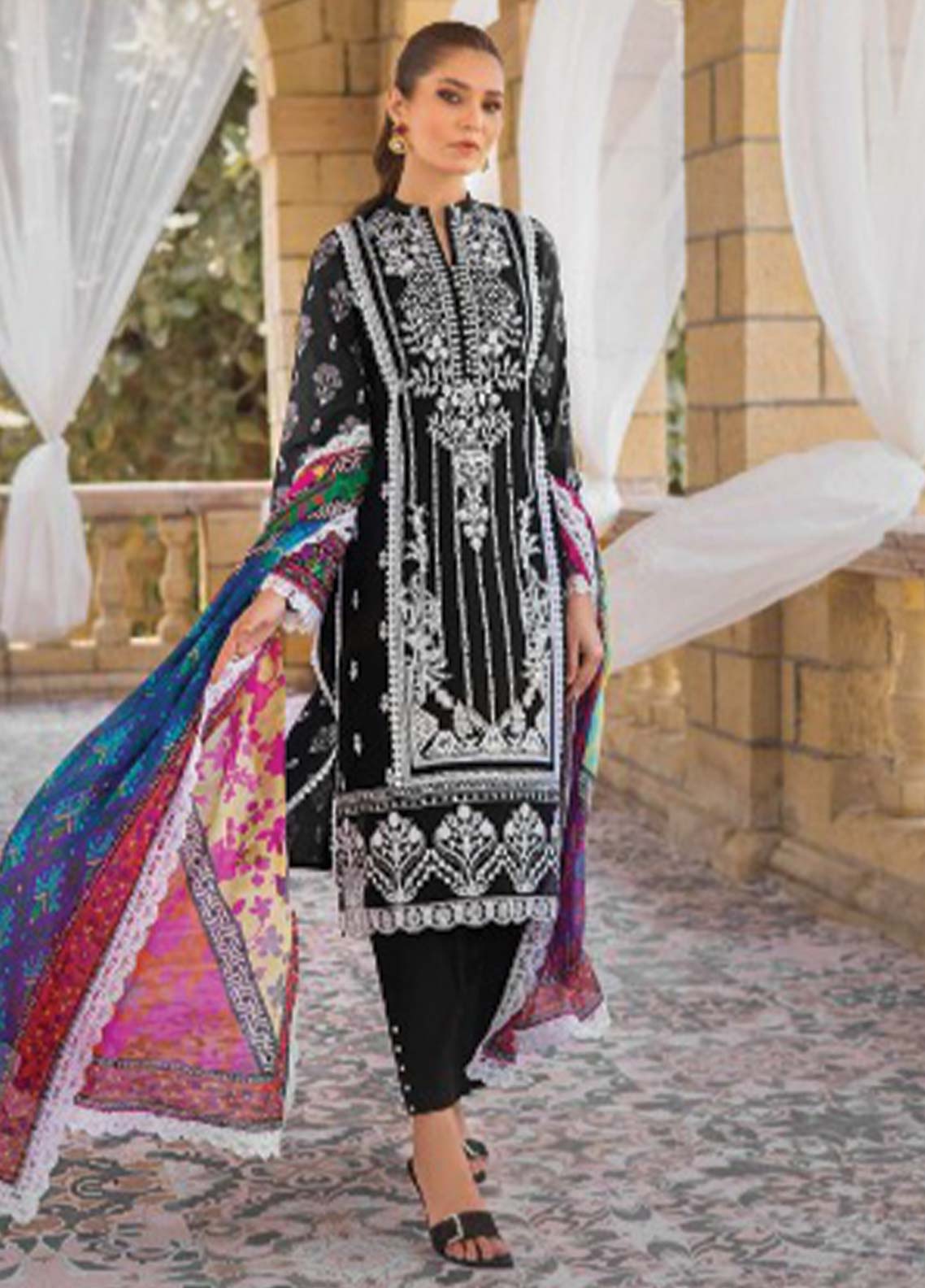 D#5A Zainab Chottani Luxury Emb Lawn Collection 623 D#5A Zainab Chottani Luxury Emb Lawn Collection 623