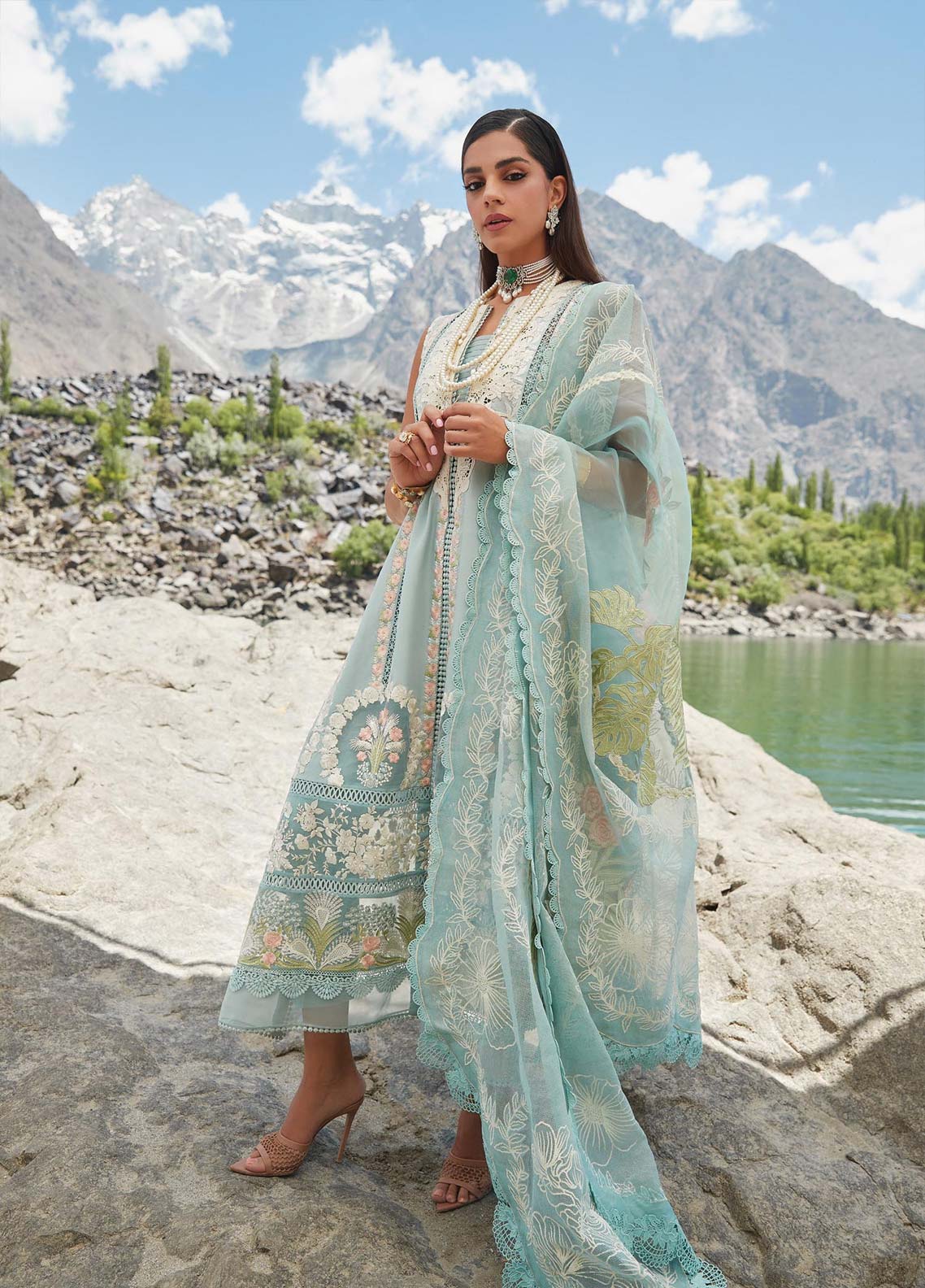 D#2A Crimson Luxury Emb Lawn Collection 623 D#2A Crimson Luxury Emb Lawn Collection 623