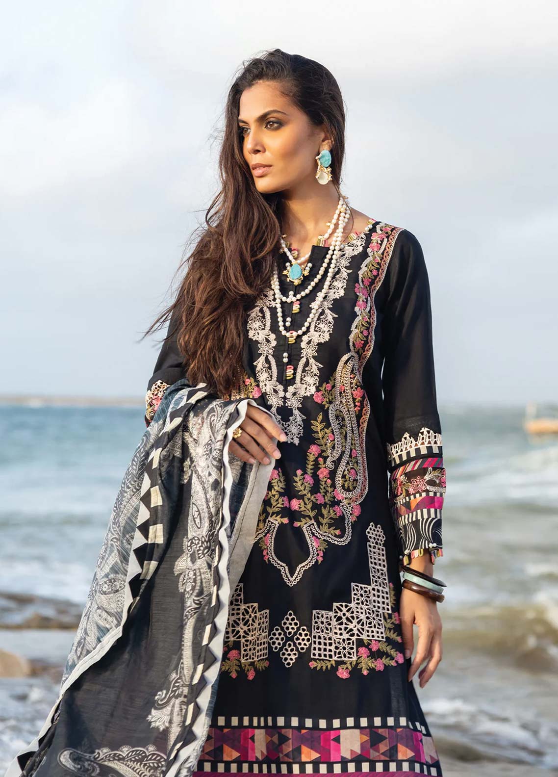 D#8A Elaf Signature Emb Lawn Collection 623 D#8A Elaf Signature Emb Lawn Collection 623