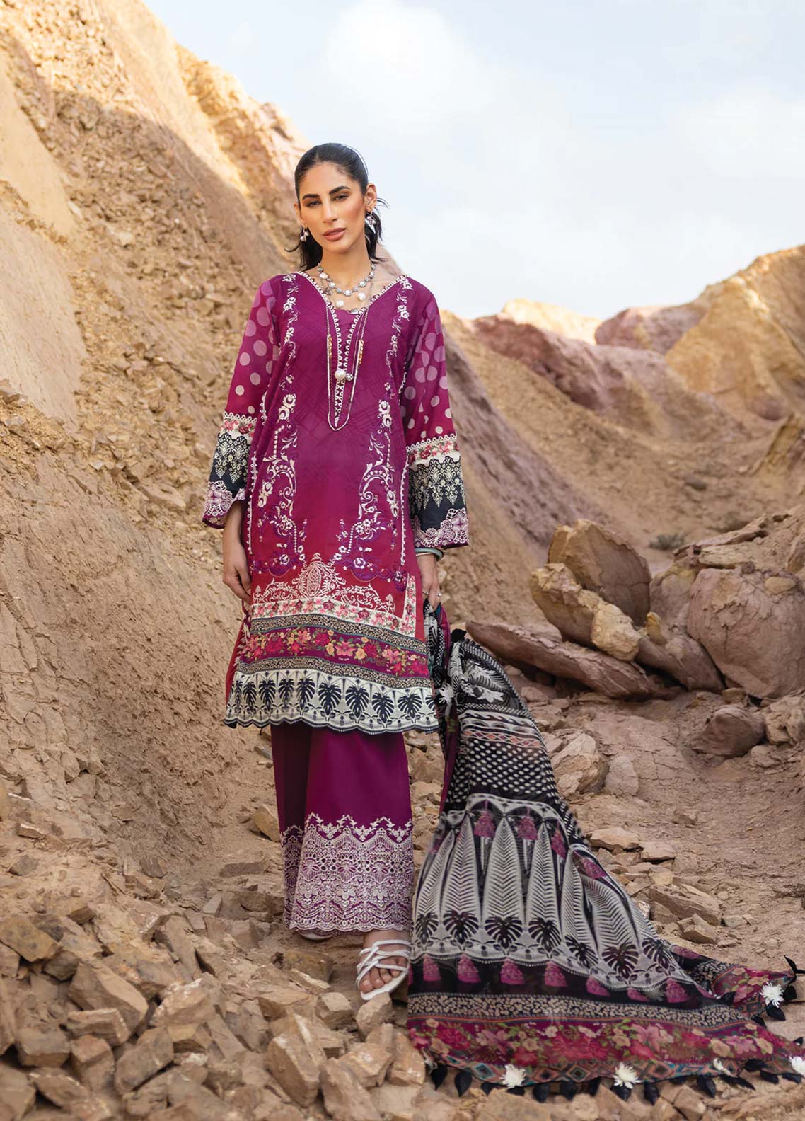 D#5B Elaf Signature Emb Lawn Collection 623 D#5B Elaf Signature Emb Lawn Collection 623