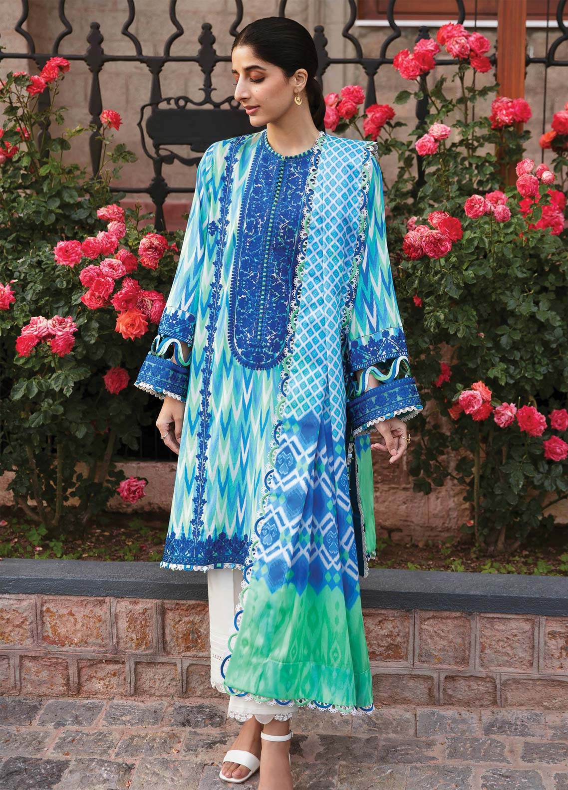 D#10 Zaha By Khadija Shah Festive Emb Lawn Collection 623 D#10 Zaha By Khadija Shah Festive Emb Lawn Collection 623