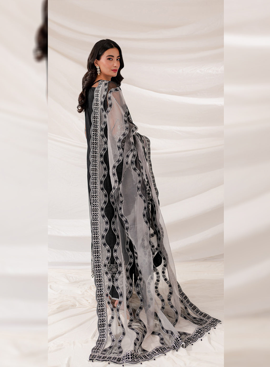 D#04 Farasha Lumiere Luxury Collection 923 D#04 Farasha Lumiere Luxury Collection 923