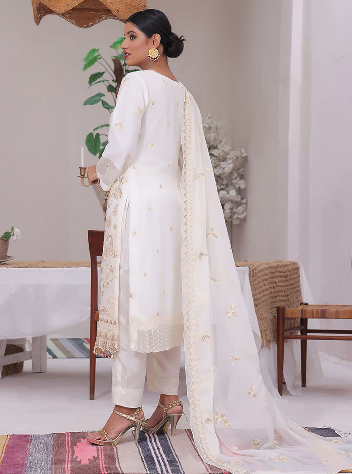 D#03 Amaira Fashion Duchess Semi Stitched Luxury Chiffon Collection 823 D#03 Amaira Fashion Duchess Semi Stitched Luxury Chiffon Collection 823