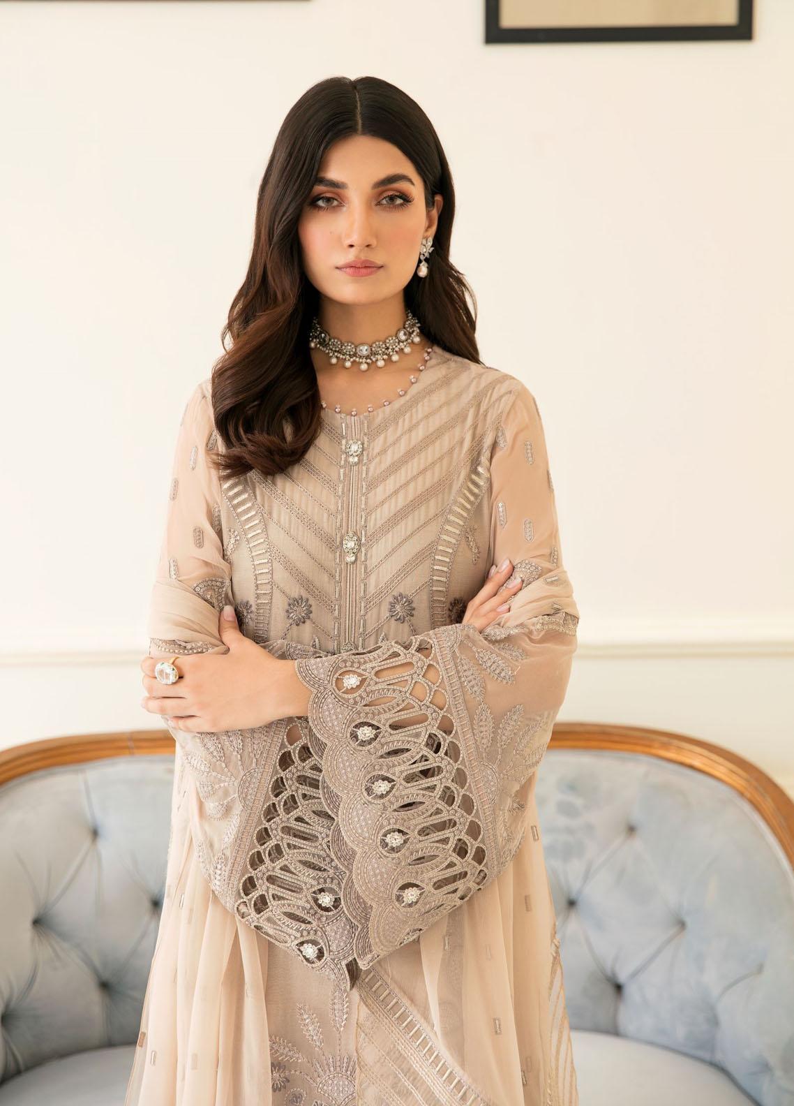 Safeera By Flossie Embroidered Chiffon Unstitched 3 Piece Suit - 07 CHESTNUT Safeera By Flossie Embroidered Chiffon Unstitched 3 Piece Suit - 07 CHESTNUT