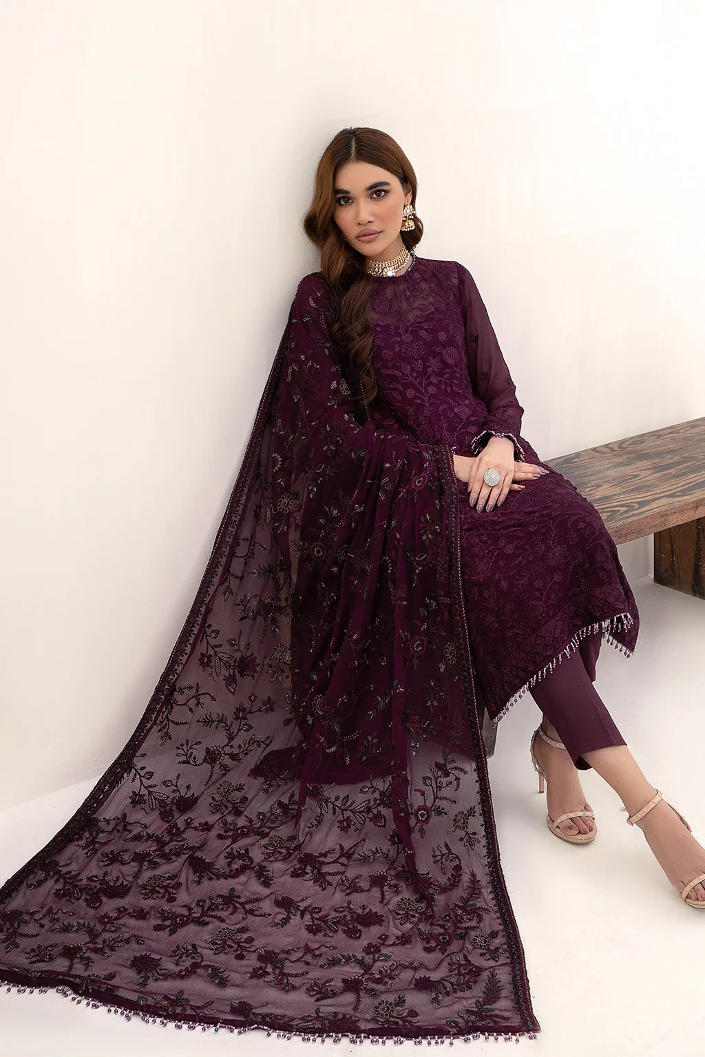 Nazneen By Zarif Embroidered Chiffon Unstitched 3 Piece Suit - 07 Nazneen By Zarif Embroidered Chiffon Unstitched 3 Piece Suit - 07