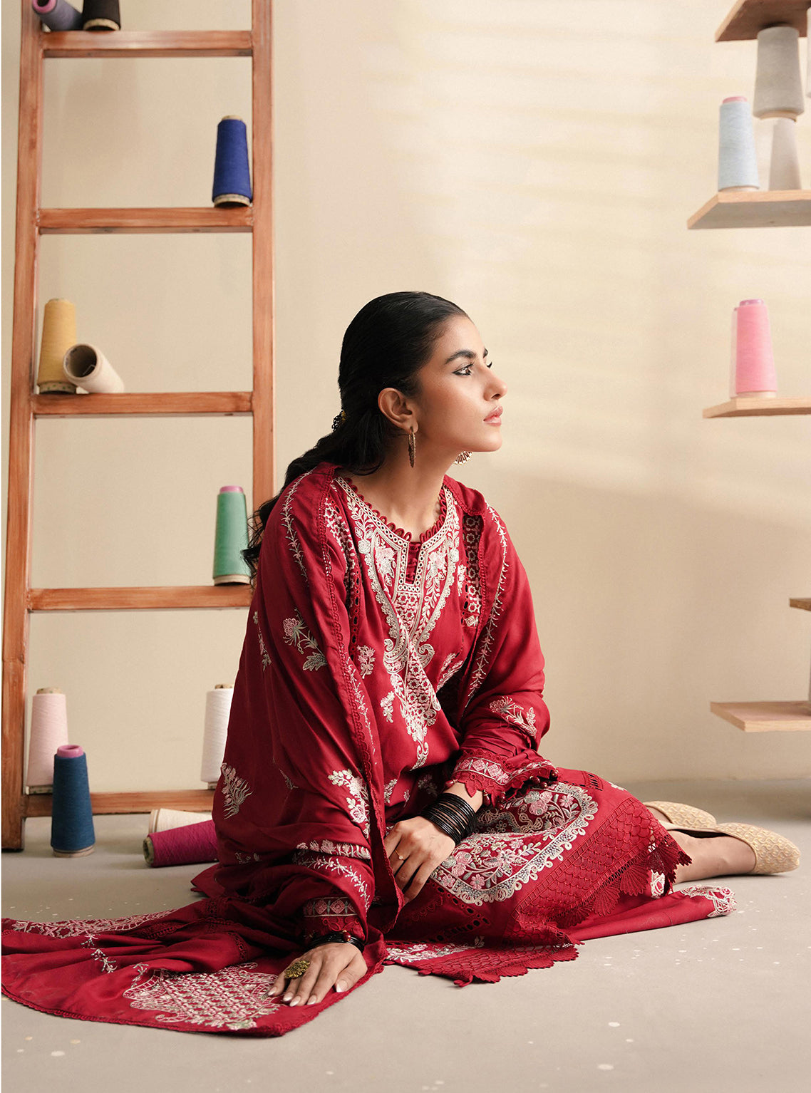 Miraal By Aabyaan Embroidered Linen Unstitched 3 Piece Suit - 02 Miraal By Aabyaan Embroidered Linen Unstitched 3 Piece Suit - 02