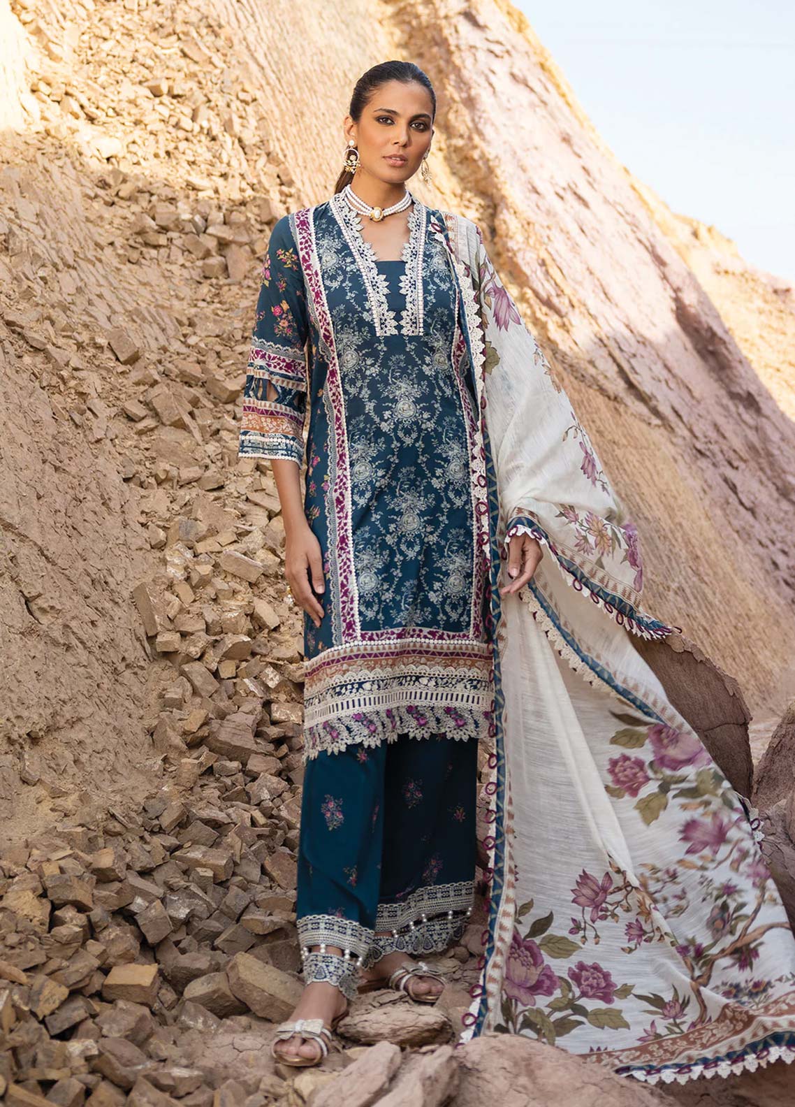 D#7A Elaf Signature Emb Lawn Collection 623 D#7A Elaf Signature Emb Lawn Collection 623