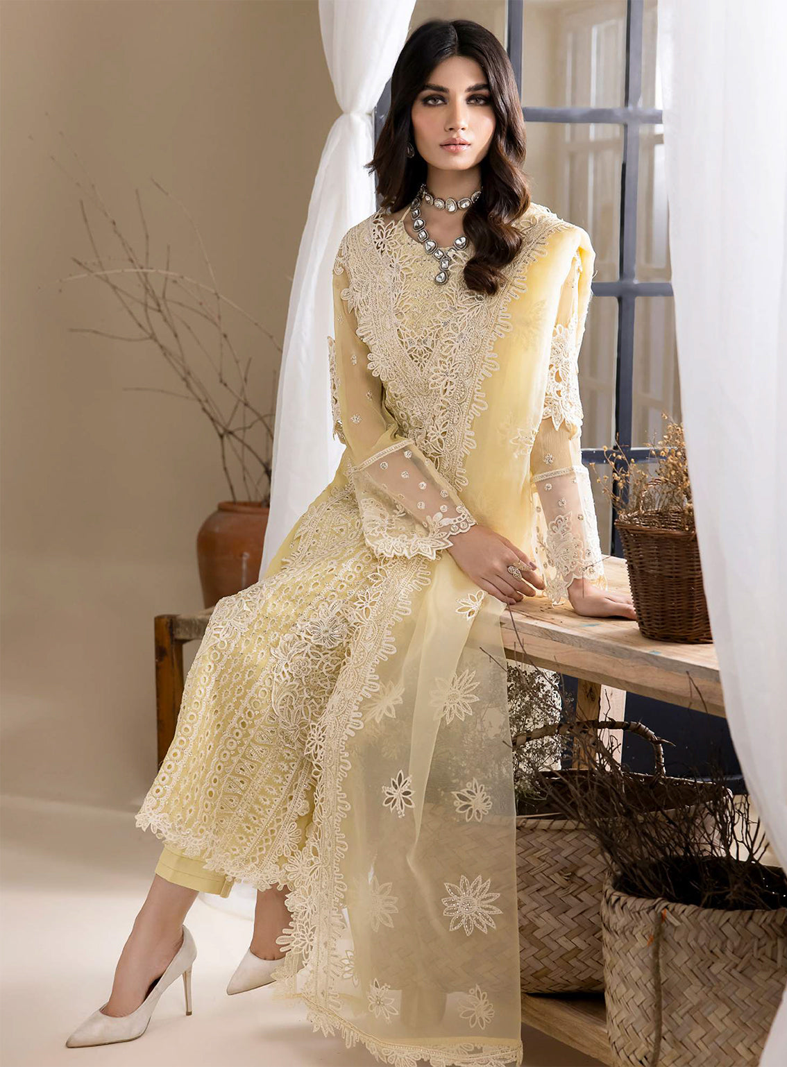 Iznik Embroidered Chiffon Unstitched 3 Piece Suit - 23 Iznik Embroidered Chiffon Unstitched 3 Piece Suit - 23