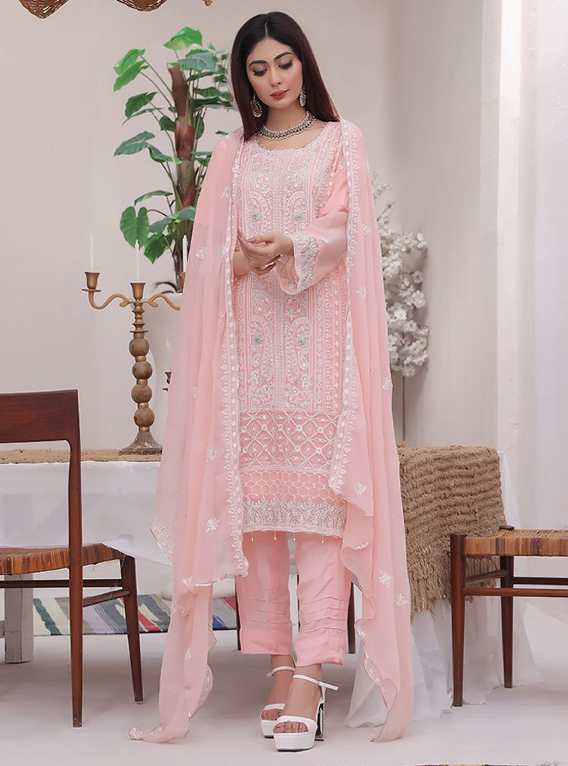 D#02 Amaira Fashion Duchess Semi Stitched Luxury Chiffon Collection 823 D#02 Amaira Fashion Duchess Semi Stitched Luxury Chiffon Collection 823