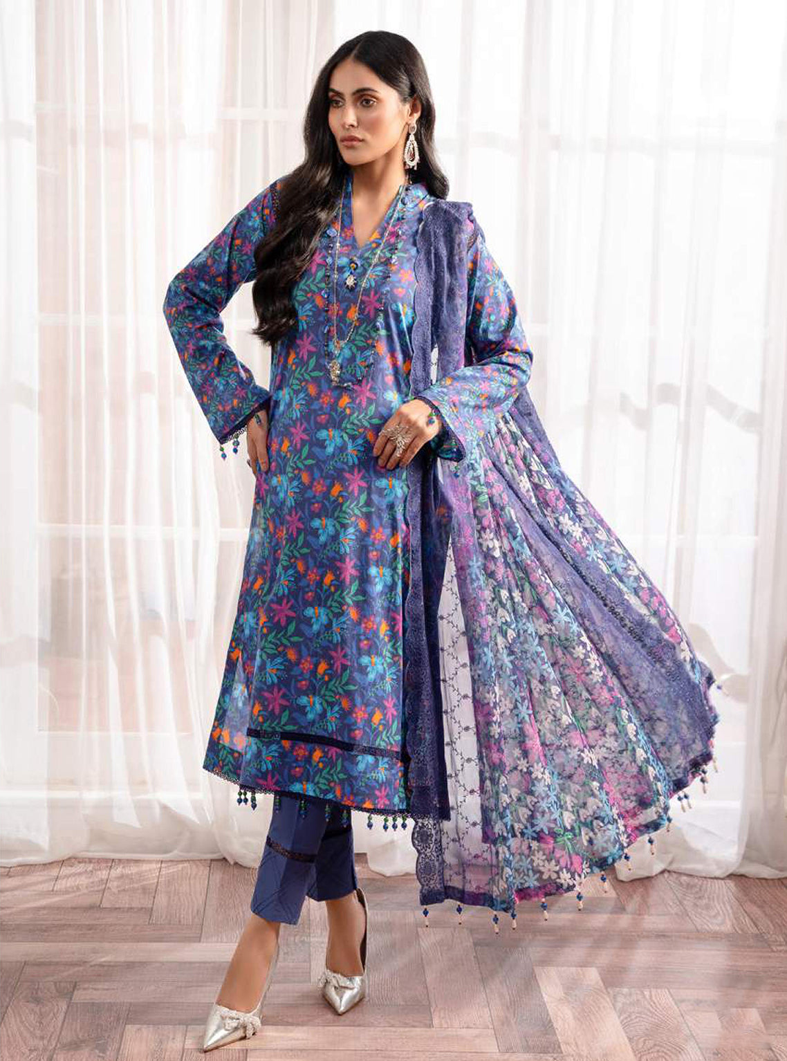 D#04 AlZohaib Sunshine Bloom Printed Bamber Chikankari Dupatta 923 D#04 AlZohaib Sunshine Bloom Printed Bamber Chikankari Dupatta 923