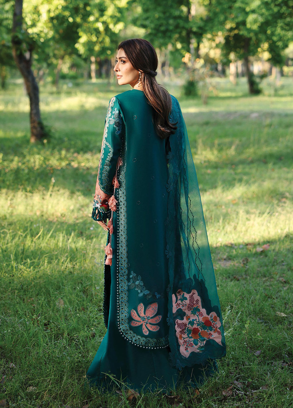 A-Lawn By Afrozeh Luxury Embroidered Lawn 3 Piece Unstitched Suit AF26ALLE D-FWU-0067 DALIYA A-Lawn By Afrozeh Luxury Embroidered Lawn 3 Piece Unstitched Suit AF26ALLE D-FWU-0067 DALIYA