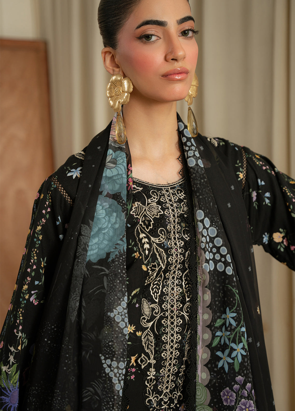 Aabyaan Luxury Embroidered Linen 3 Piece Unstitched Suit ABY26PLL D-AK-02 NOELLE Aabyaan Luxury Embroidered Linen 3 Piece Unstitched Suit ABY26PLL D-AK-02 NOELLE