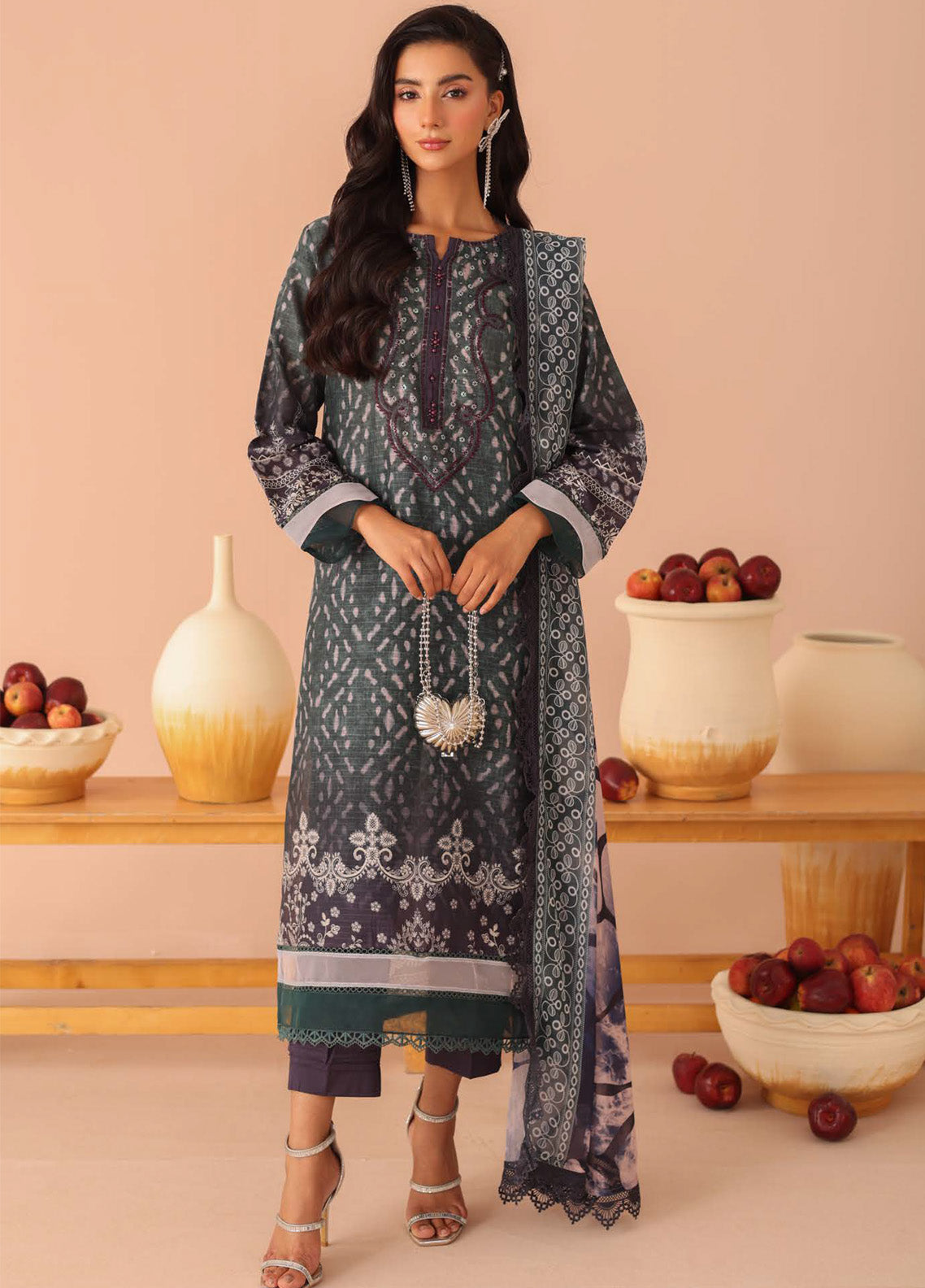 Aafreen By Riaz Arts Embroidered Lawn Suits Unstitched 3 Piece - RA25EL AF-240 Aafreen By Riaz Arts Embroidered Lawn Suits Unstitched 3 Piece - RA25EL AF-240