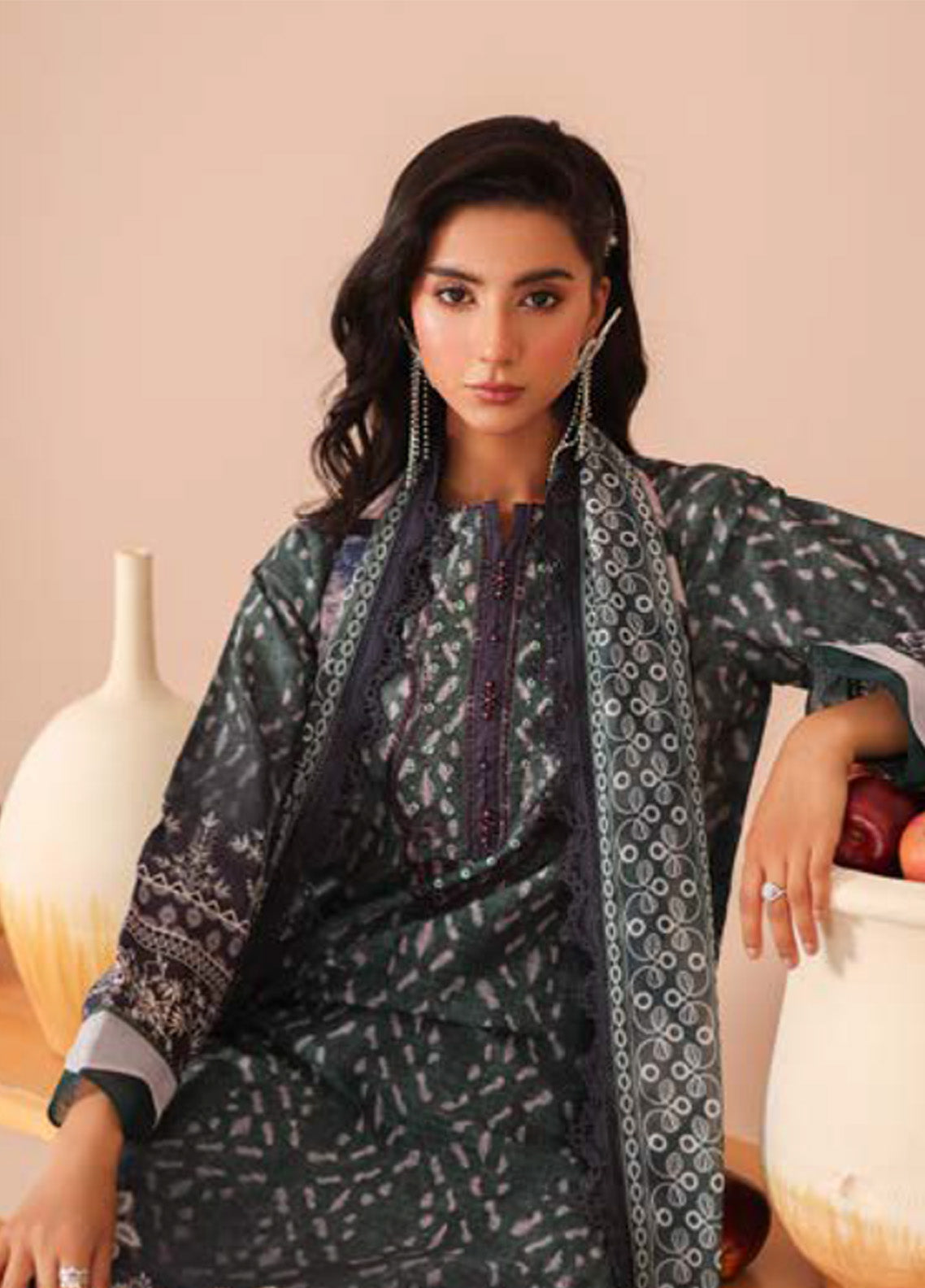 Aafreen By Riaz Arts Embroidered Lawn Suits Unstitched 3 Piece - RA25EL AF-240 Aafreen By Riaz Arts Embroidered Lawn Suits Unstitched 3 Piece - RA25EL AF-240