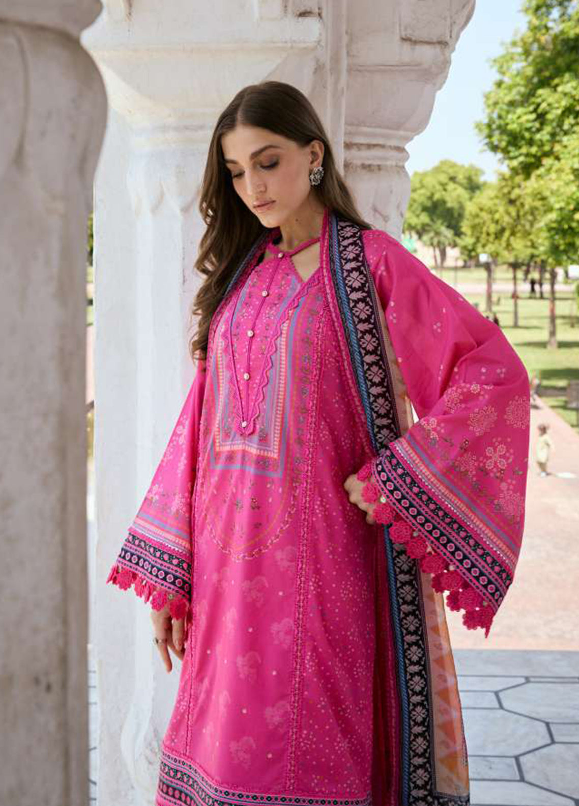 Aangan By Kahf Printed Lawn 3 Piece Unstitched Suit KHF25APC D-4B GULNAR Aangan By Kahf Printed Lawn 3 Piece Unstitched Suit KHF25APC D-4B GULNAR