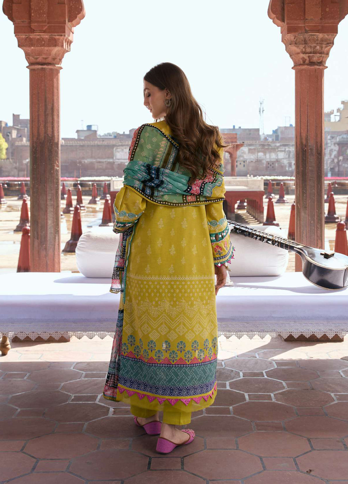 Aangan By Kahf Printed Lawn 3 Piece Unstitched Suit KHF25APC D-8A ZARAFSHAN Aangan By Kahf Printed Lawn 3 Piece Unstitched Suit KHF25APC D-8A ZARAFSHAN