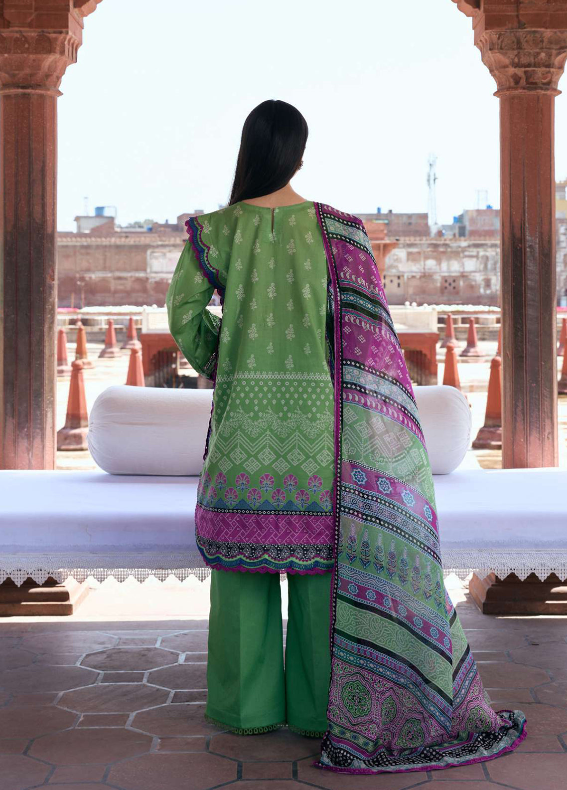 Aangan By Kahf Printed Lawn 3 Piece Unstitched Suit KHF25APC D-8B RUMI Aangan By Kahf Printed Lawn 3 Piece Unstitched Suit KHF25APC D-8B RUMI
