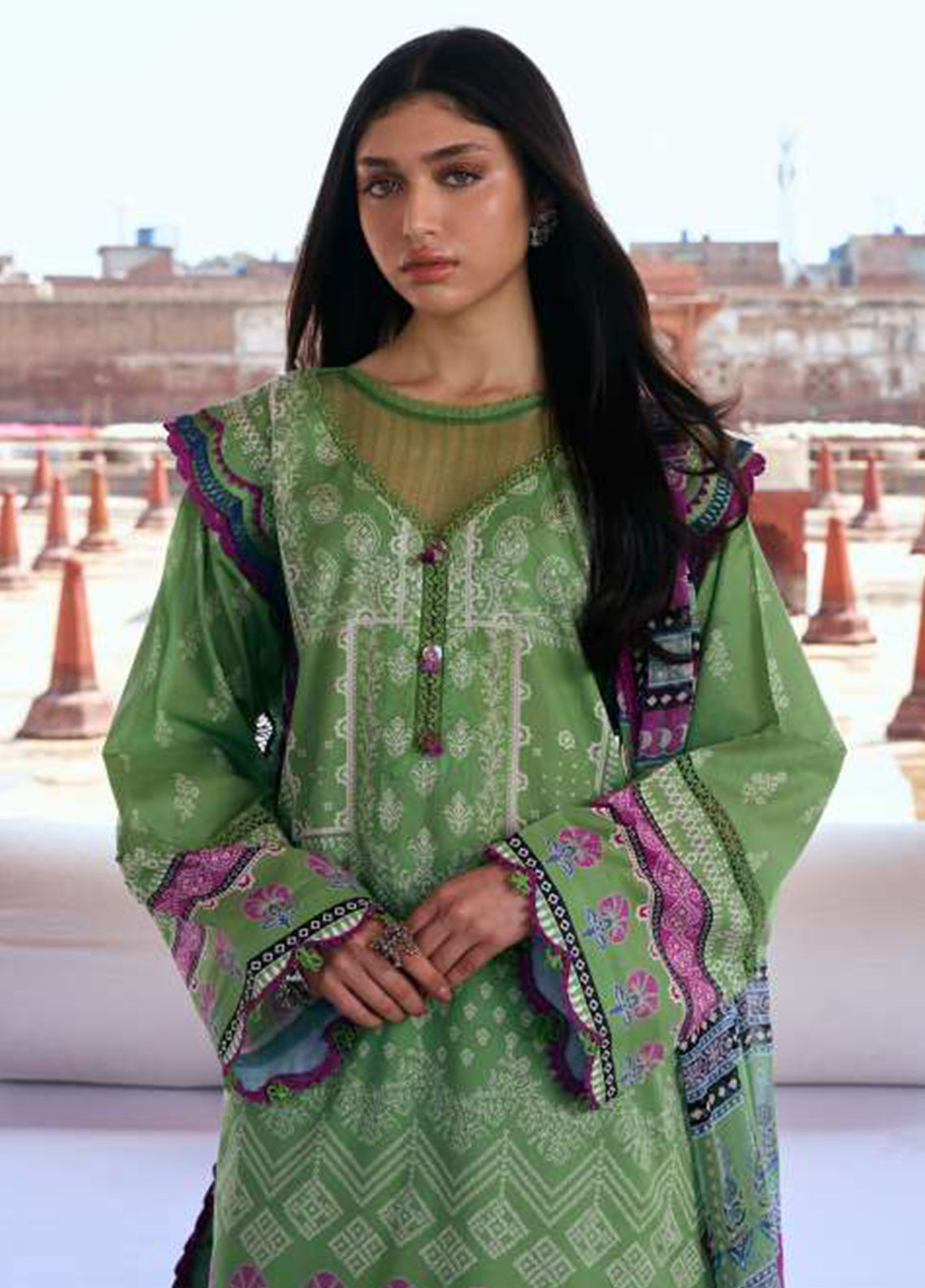 Aangan By Kahf Printed Lawn 3 Piece Unstitched Suit KHF25APC D-8B RUMI Aangan By Kahf Printed Lawn 3 Piece Unstitched Suit KHF25APC D-8B RUMI