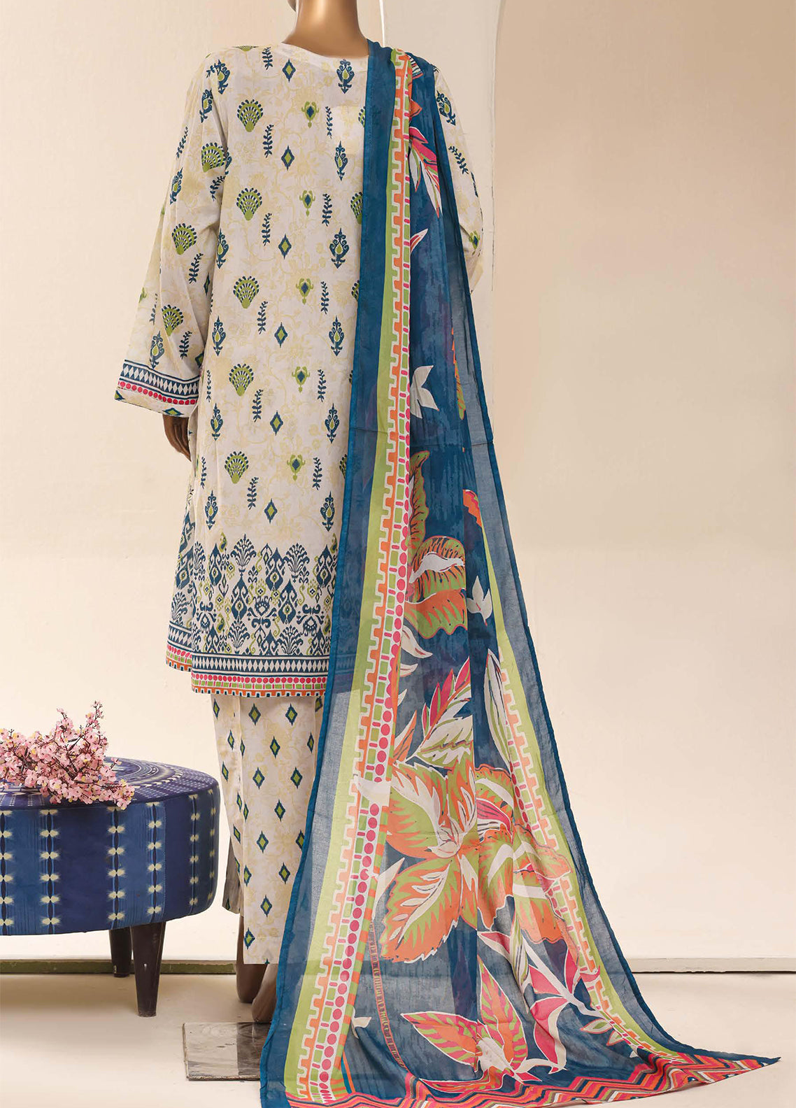 Aashkaar By HZ Textiles Embroidered Lawn 3 Piece Stitched Suit HZ26APELV1 D-067 I VIBES Aashkaar By HZ Textiles Embroidered Lawn 3 Piece Stitched Suit HZ26APELV1 D-067 I VIBES
