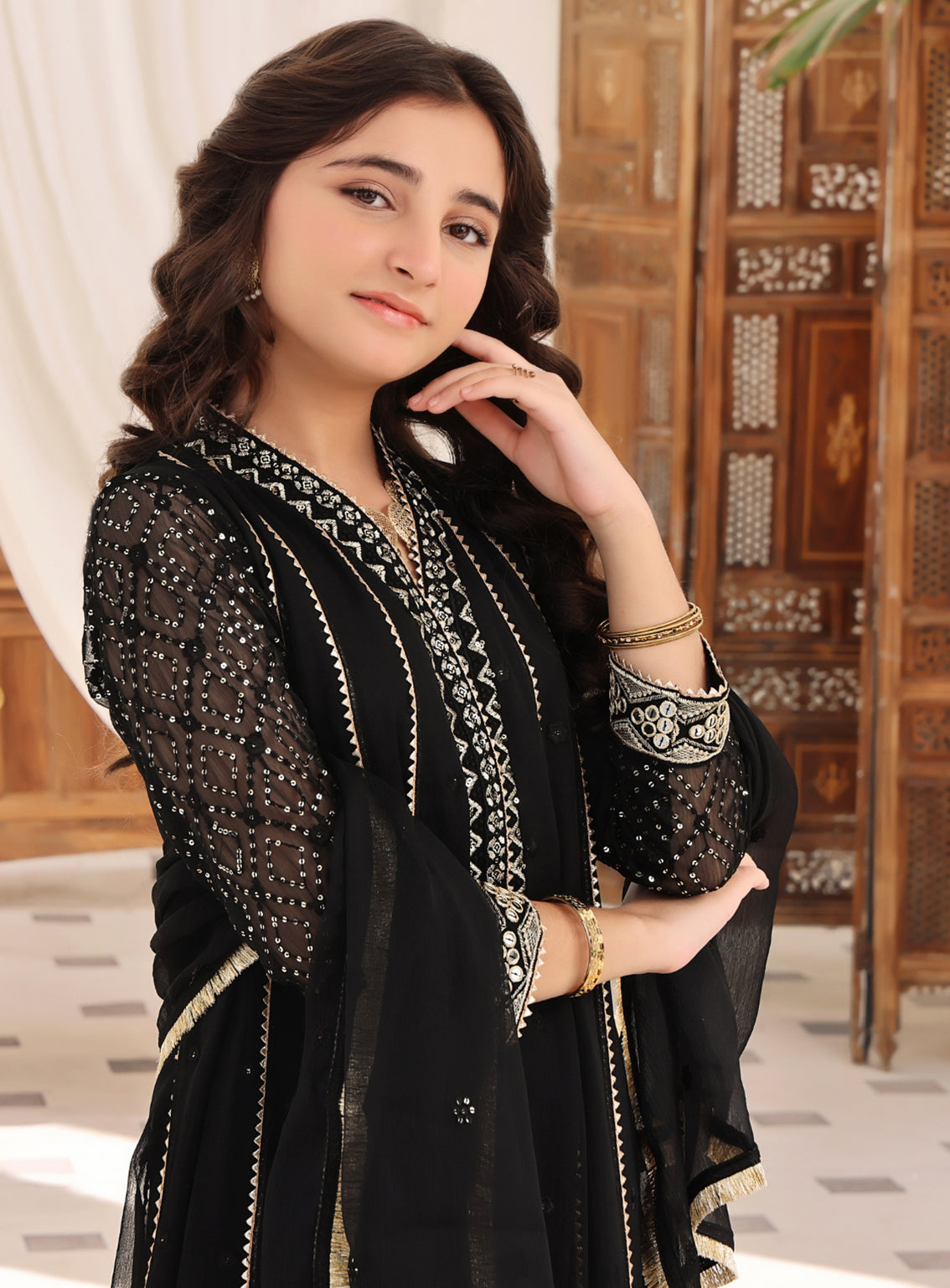 Abaan Zohan Embroidered Chiffon Suits Stitched 3 Piece - ABZO-006 KASHISH-BLACK Abaan Zohan Embroidered Chiffon Suits Stitched 3 Piece - ABZO-006 KASHISH-BLACK