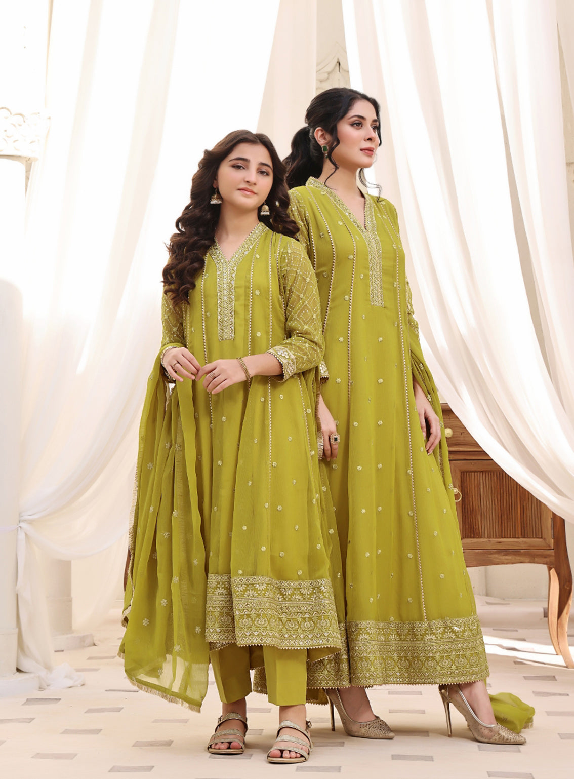 Abaan Zohan Embroidered Chiffon Suits Stitched 3 Piece - ABZO-006 KASHISH-DHANI Abaan Zohan Embroidered Chiffon Suits Stitched 3 Piece - ABZO-006 KASHISH-DHANI