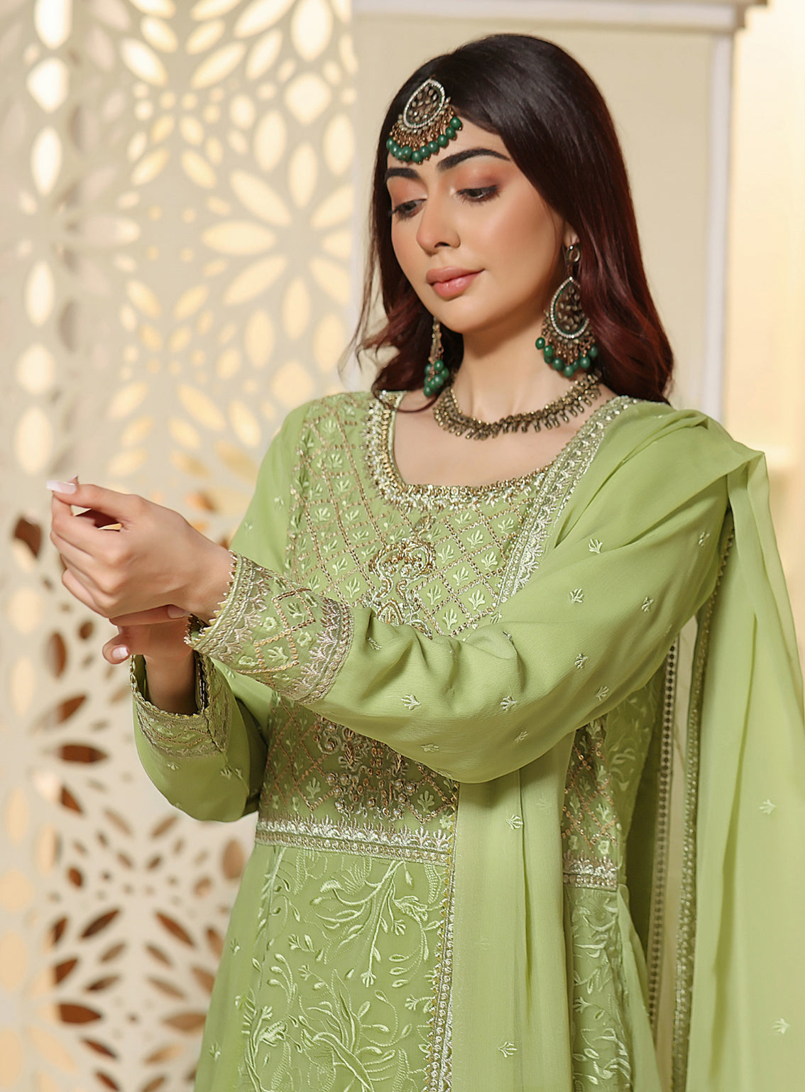 Abaan Zohan Formal Embroidered Chiffon Suits Stitched 3 Piece - ABZO24F-MEHREEB-MINT GREEN Abaan Zohan Formal Embroidered Chiffon Suits Stitched 3 Piece - ABZO24F-MEHREEB-MINT GREEN