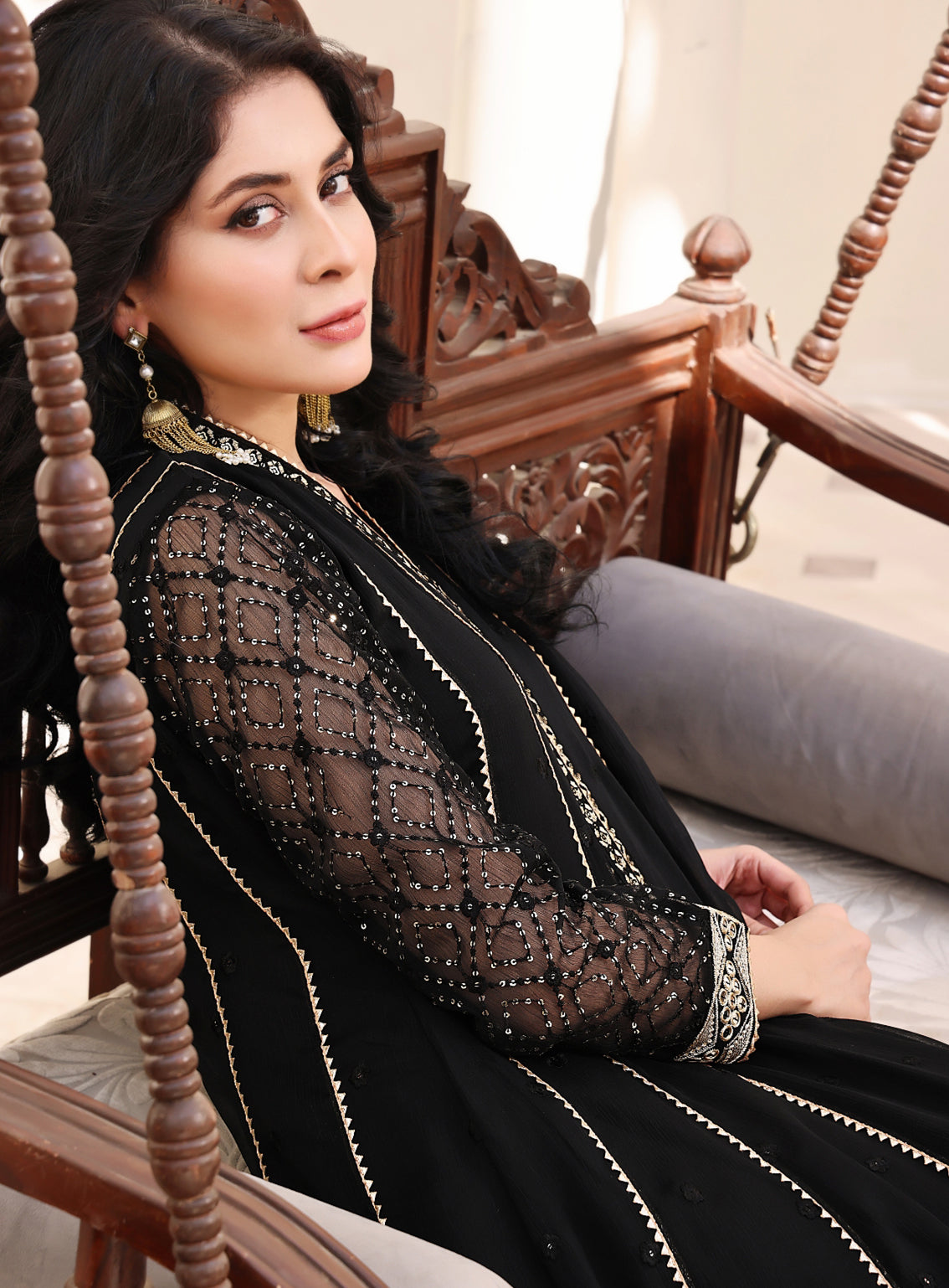 Abaan Zohan Formal Embroidered Chiffon Suits Stitched 4 Piece - ABZO24F-005-KASHISH-BLACK Abaan Zohan Formal Embroidered Chiffon Suits Stitched 4 Piece - ABZO24F-005-KASHISH-BLACK