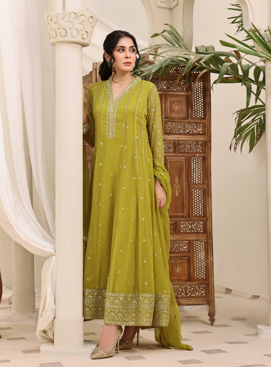 Abaan Zohan Formal Embroidered Chiffon Suits Stitched 4 Piece - ABZO24F-005-KASHISH-DHANI Abaan Zohan Formal Embroidered Chiffon Suits Stitched 4 Piece - ABZO24F-005-KASHISH-DHANI