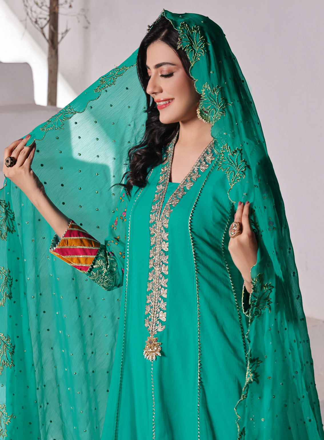Abaan Zohan Formal Embroidered Chiffon Suits Stitched 4 Piece - ABZO24F-HOOR-AQUA GREEN Abaan Zohan Formal Embroidered Chiffon Suits Stitched 4 Piece - ABZO24F-HOOR-AQUA GREEN