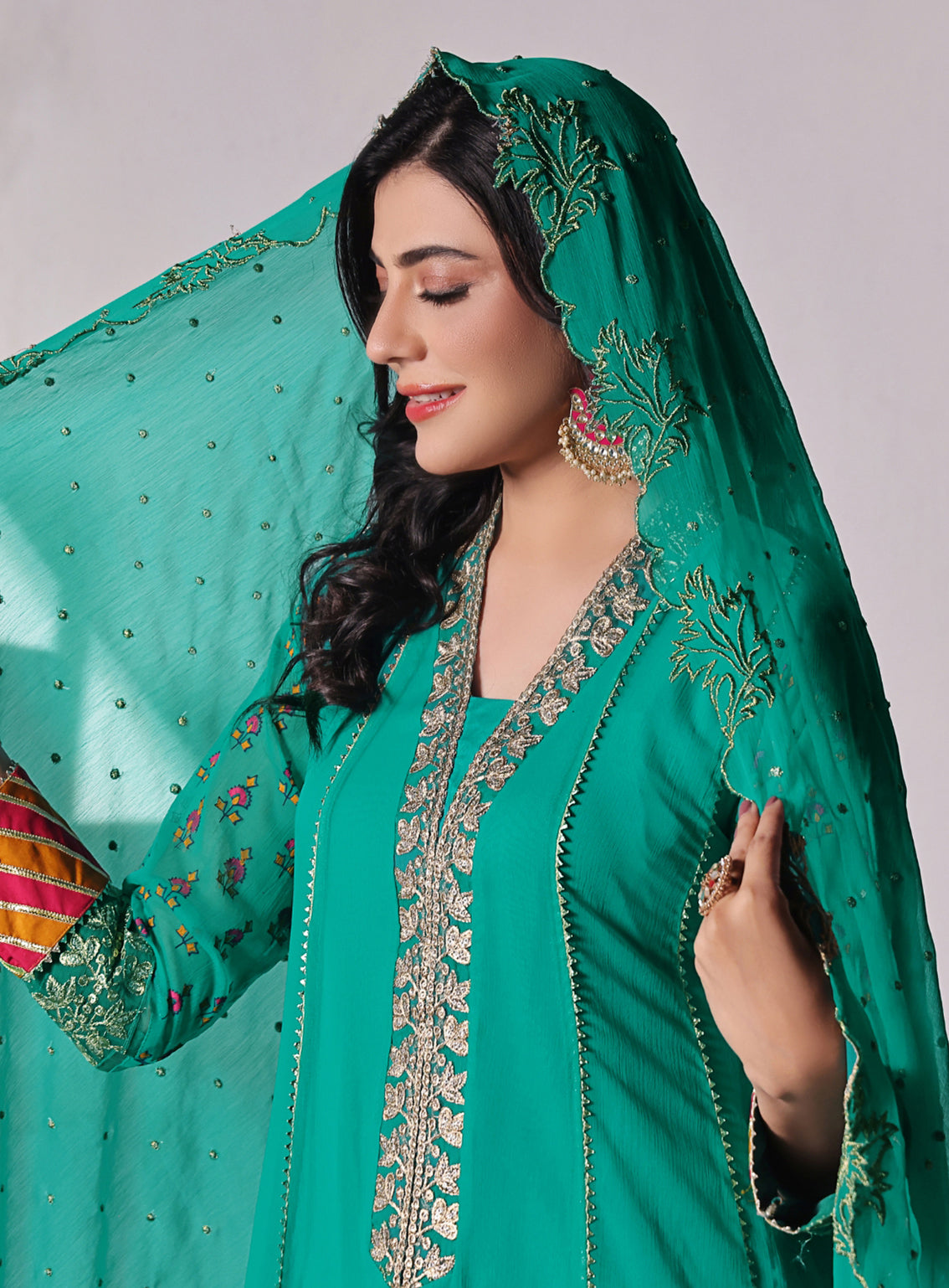 Abaan Zohan Formal Embroidered Chiffon Suits Stitched 4 Piece - ABZO24F-HOOR-AQUA GREEN Abaan Zohan Formal Embroidered Chiffon Suits Stitched 4 Piece - ABZO24F-HOOR-AQUA GREEN