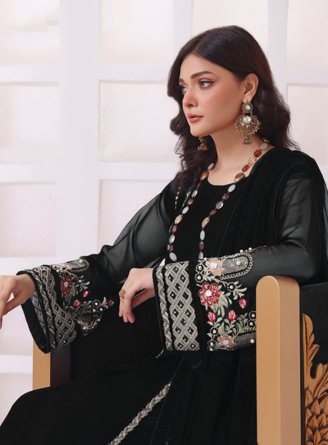 Abaan Zohan Formal Embroidered Chiffon Suits Stitched 4 Piece - ABZO24F-ZEENIA-BLACK Abaan Zohan Formal Embroidered Chiffon Suits Stitched 4 Piece - ABZO24F-ZEENIA-BLACK