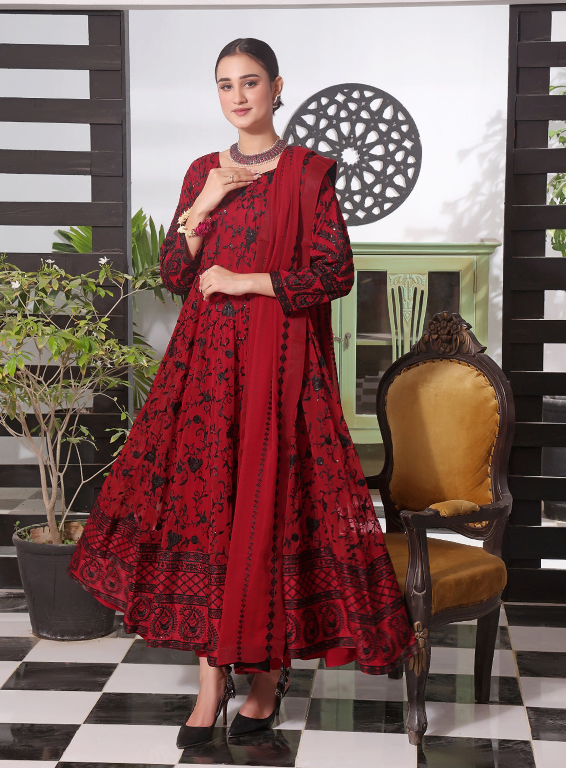 Abaan Zohan Luxury Embroidered Chiffon Suits Stitched 3 Piece - ABZO24W-003 SIYAAH-RED Abaan Zohan Luxury Embroidered Chiffon Suits Stitched 3 Piece - ABZO24W-003 SIYAAH-RED