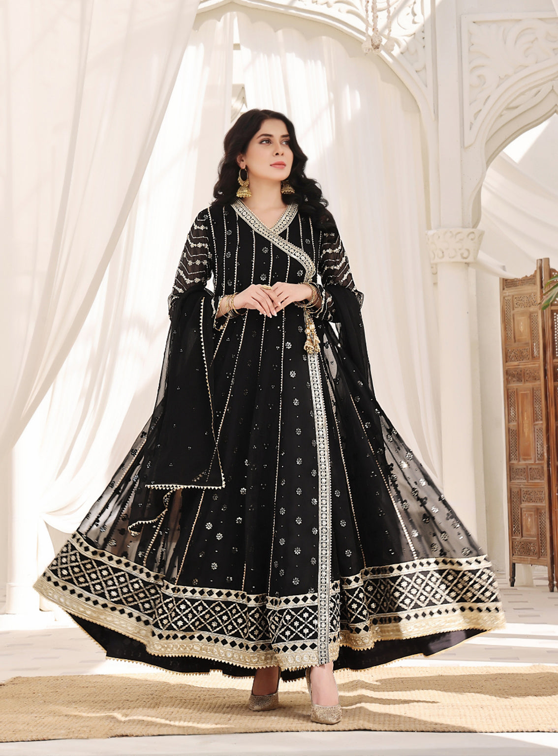 Abaan Zohan Luxury Embroidered Chiffon Suits Stitched 3 Piece - ABZO24W-004 NAYAAB-BLACK Abaan Zohan Luxury Embroidered Chiffon Suits Stitched 3 Piece - ABZO24W-004 NAYAAB-BLACK