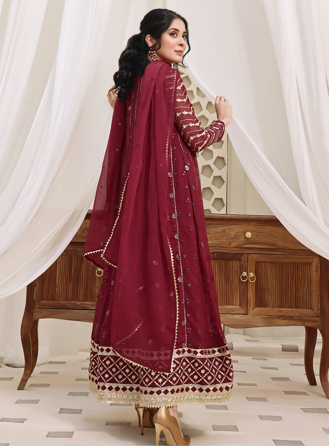 Abaan Zohan Luxury Embroidered Chiffon Suits Stitched 3 Piece - ABZO24W-004 NAYAAB-MAROON Abaan Zohan Luxury Embroidered Chiffon Suits Stitched 3 Piece - ABZO24W-004 NAYAAB-MAROON