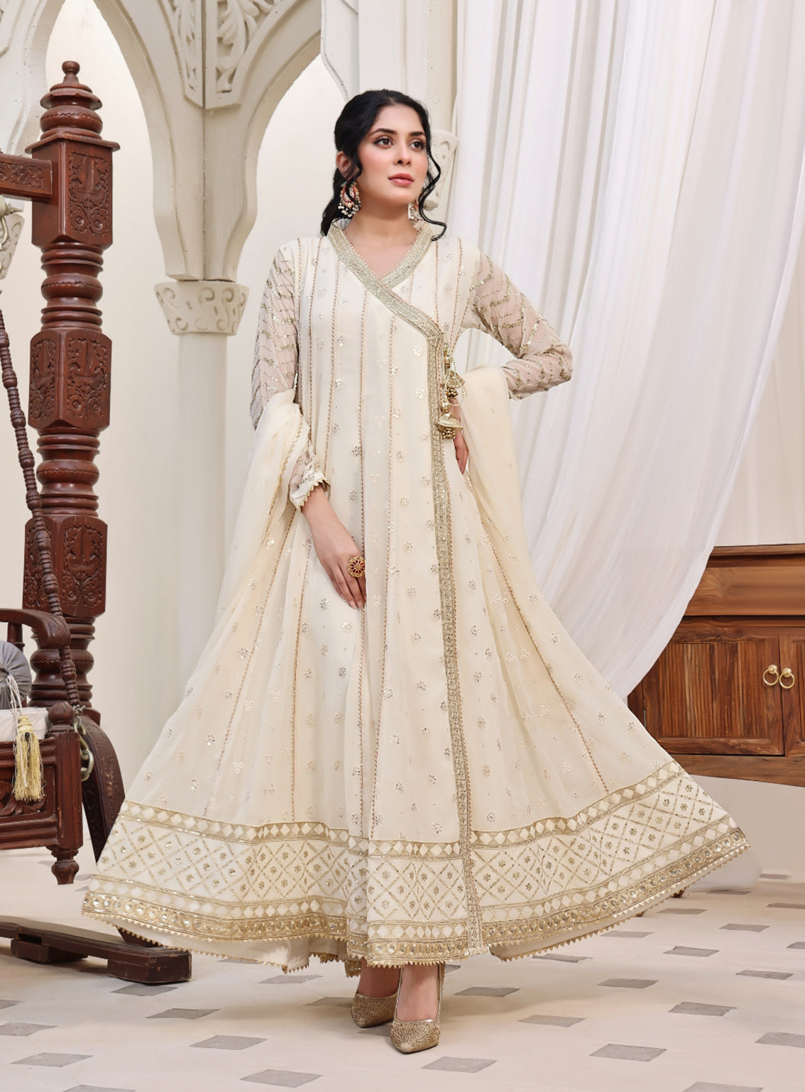 Abaan Zohan Luxury Embroidered Chiffon Suits Stitched 3 Piece - ABZO24W-004 NAYAAB-OFF WHITE Abaan Zohan Luxury Embroidered Chiffon Suits Stitched 3 Piece - ABZO24W-004 NAYAAB-OFF WHITE