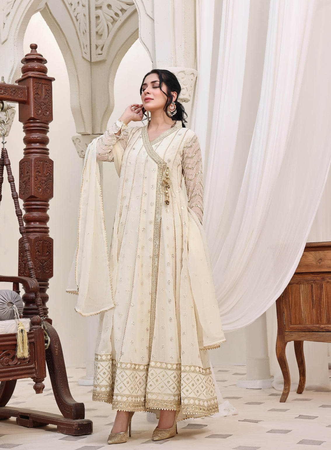 Abaan Zohan Luxury Embroidered Chiffon Suits Stitched 3 Piece - ABZO24W-004 NAYAAB-OFF WHITE Abaan Zohan Luxury Embroidered Chiffon Suits Stitched 3 Piece - ABZO24W-004 NAYAAB-OFF WHITE