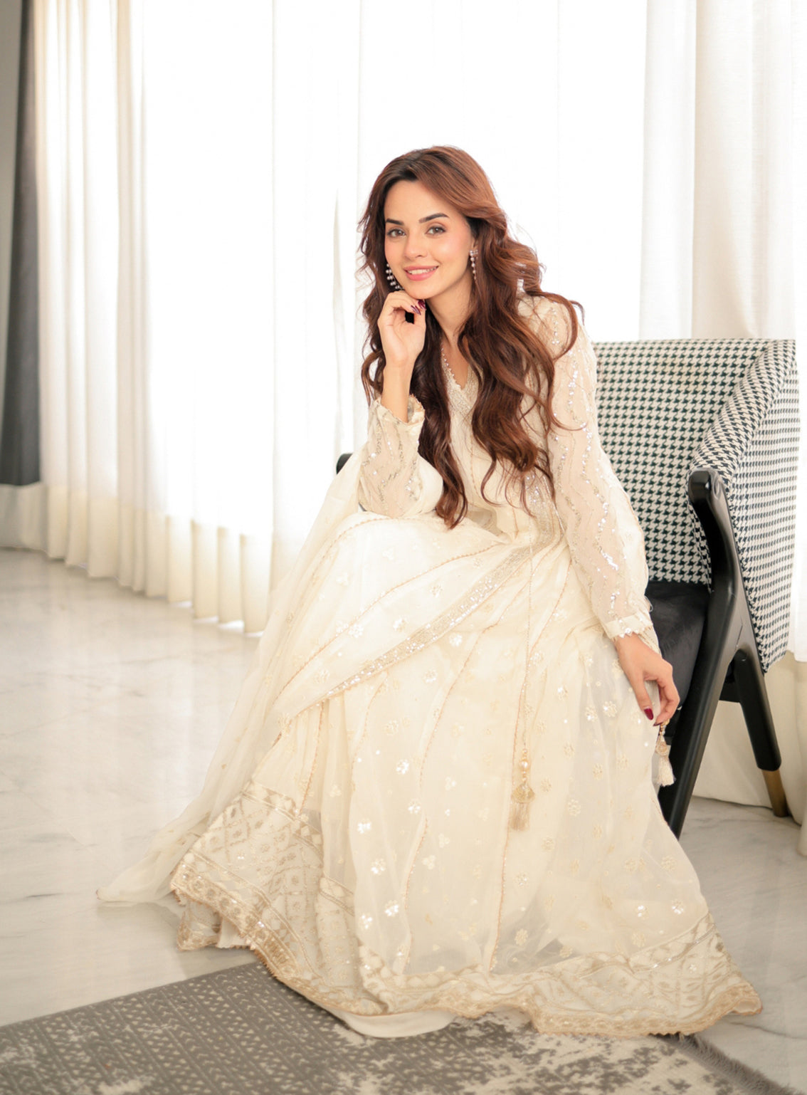 Abaan Zohan Luxury Embroidered Chiffon Suits Stitched 3 Piece - ABZO24W-004 NAYAAB-OFF WHITE Abaan Zohan Luxury Embroidered Chiffon Suits Stitched 3 Piece - ABZO24W-004 NAYAAB-OFF WHITE