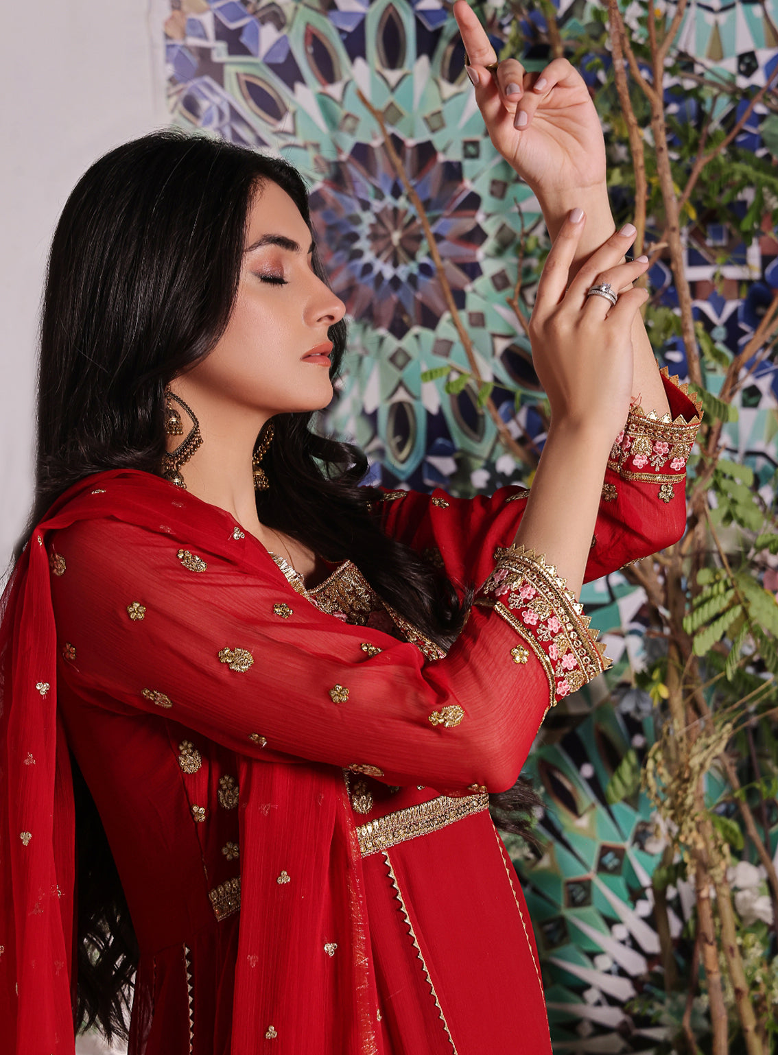 Abaan Zohan Luxury Embroidered Chiffon Suits Stitched 3 Piece - ABZO24W-008 NOORI-RED Abaan Zohan Luxury Embroidered Chiffon Suits Stitched 3 Piece - ABZO24W-008 NOORI-RED