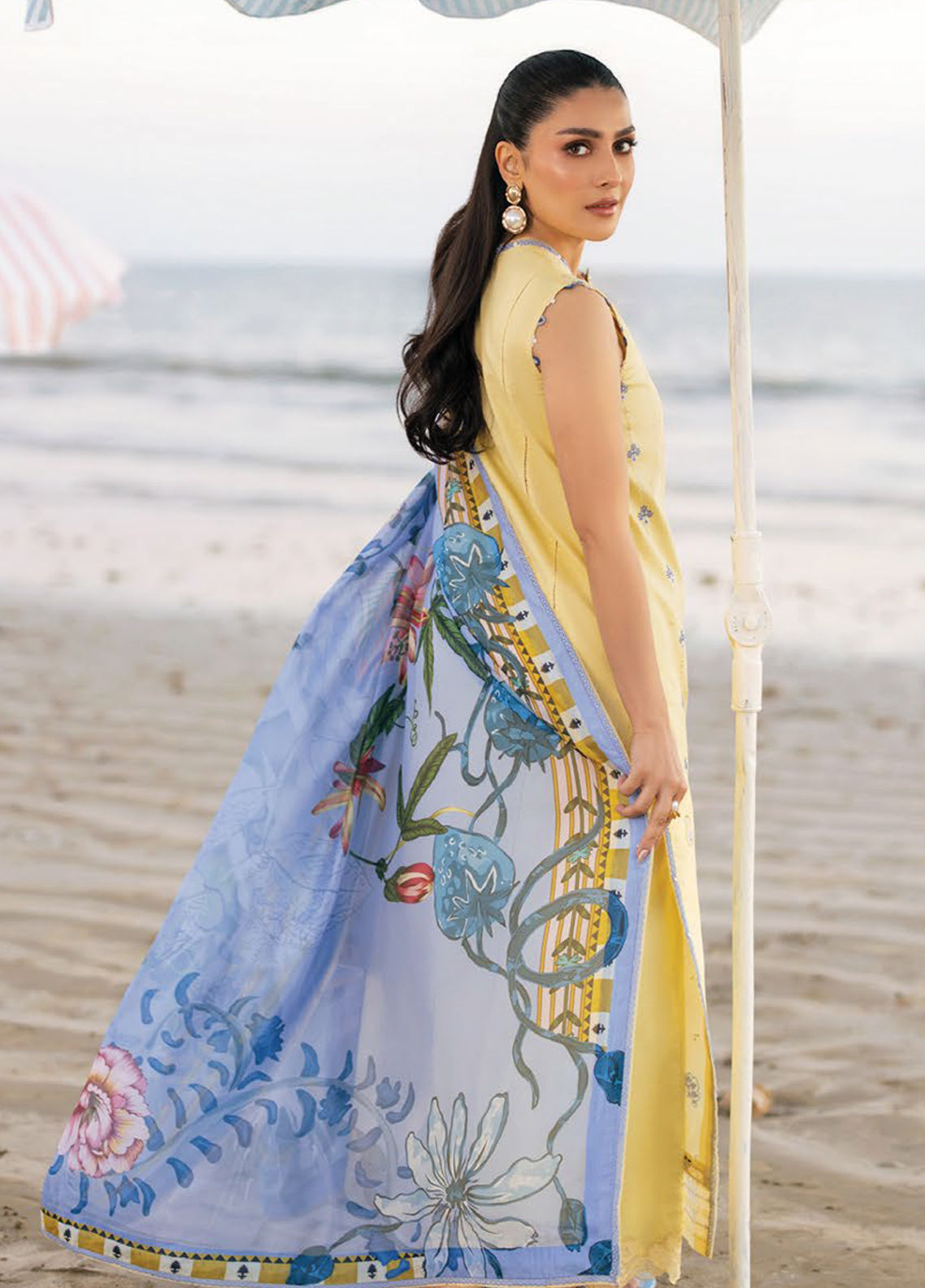 Afsanah By Seran Embroidered Lawn 3 Piece Unstitched Suit SRN26AV2 D-07 AREEN Afsanah By Seran Embroidered Lawn 3 Piece Unstitched Suit SRN26AV2 D-07 AREEN