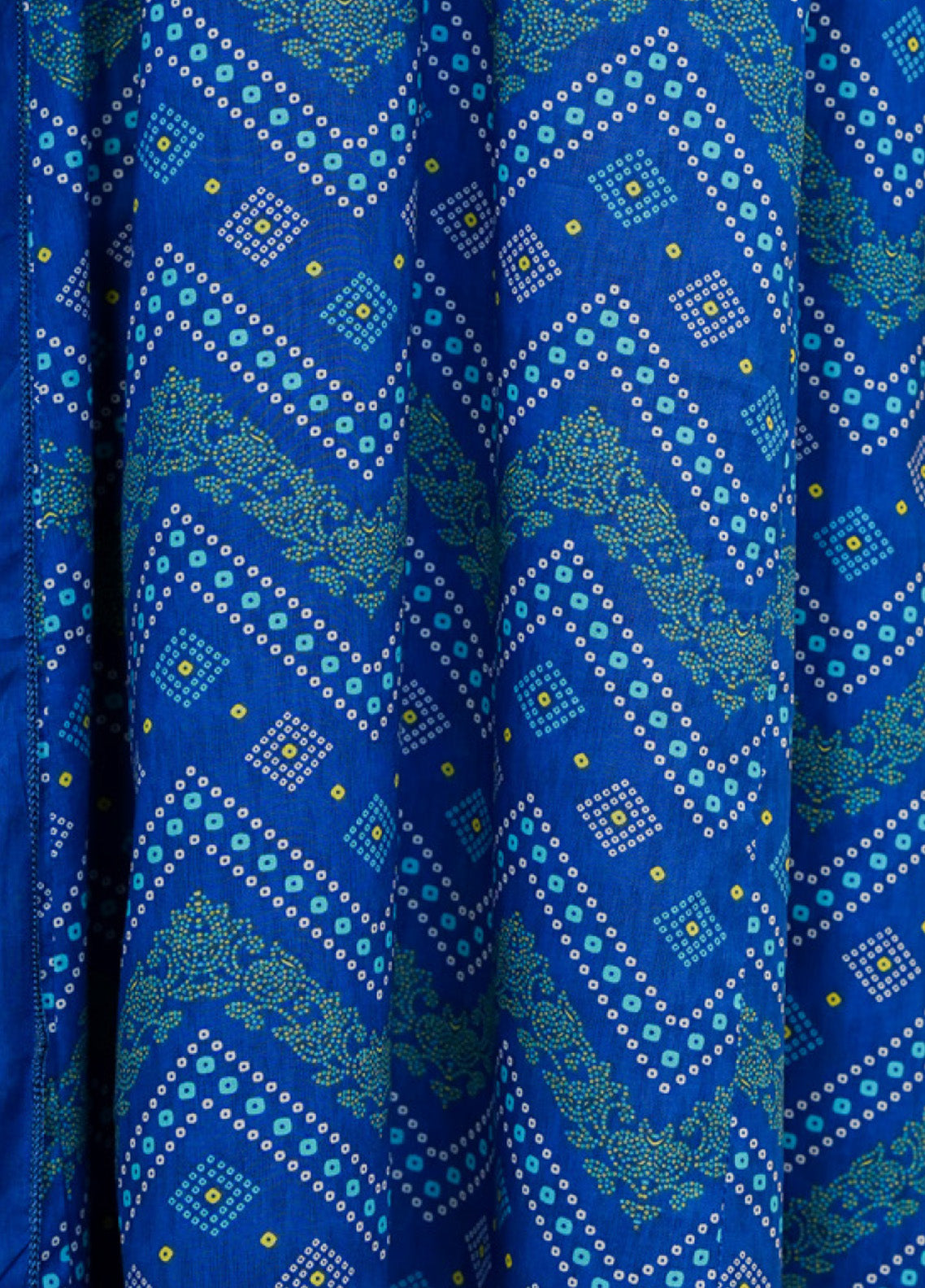 Aizal Printed Lawn Suits Stitched 3 Piece - AL25PFL 05 Aizal Printed Lawn Suits Stitched 3 Piece - AL25PFL 05